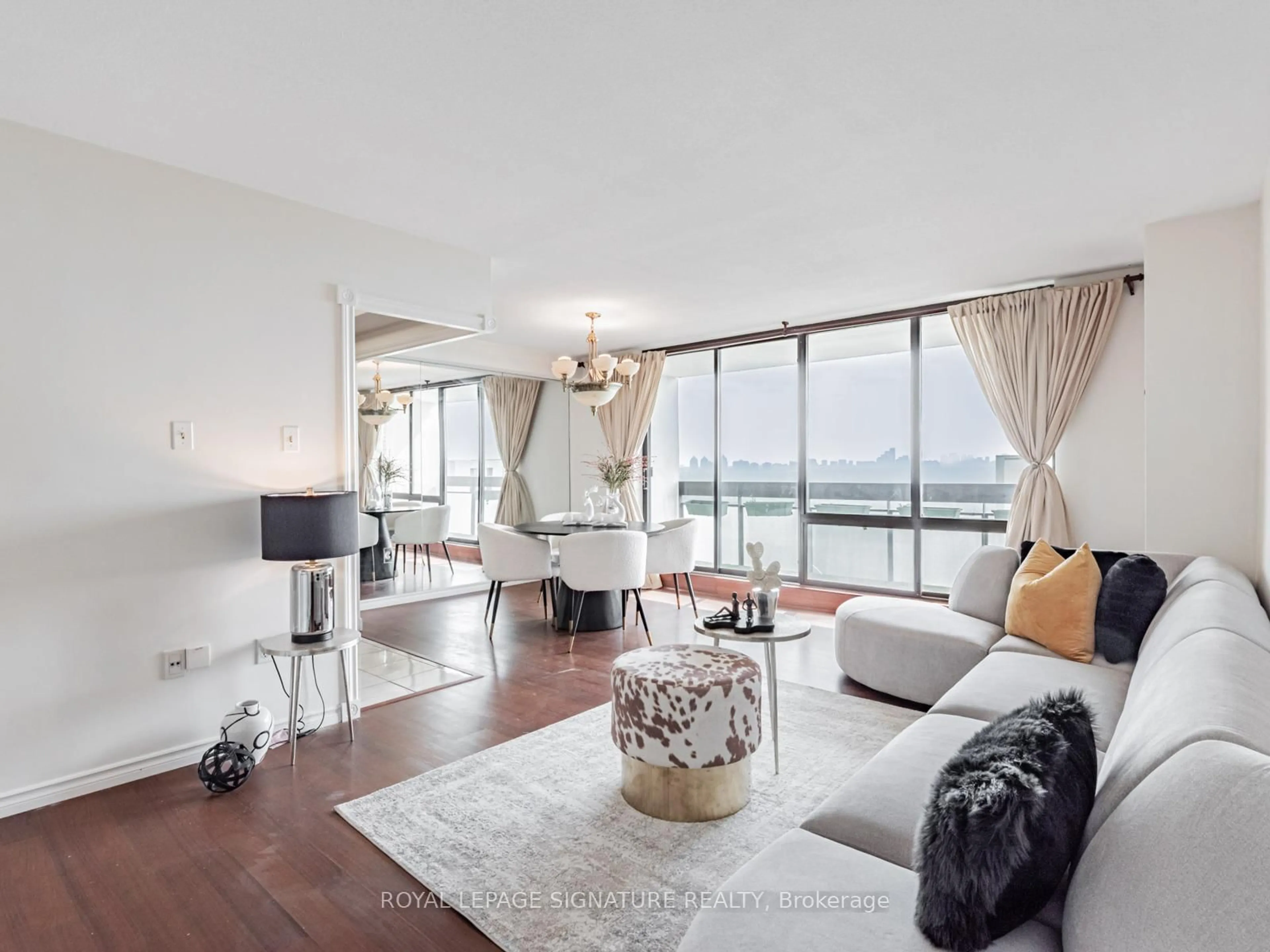 Living room with furniture, unknown for 350 Seneca Hill Dr #1709, Toronto Ontario M2J 4S7