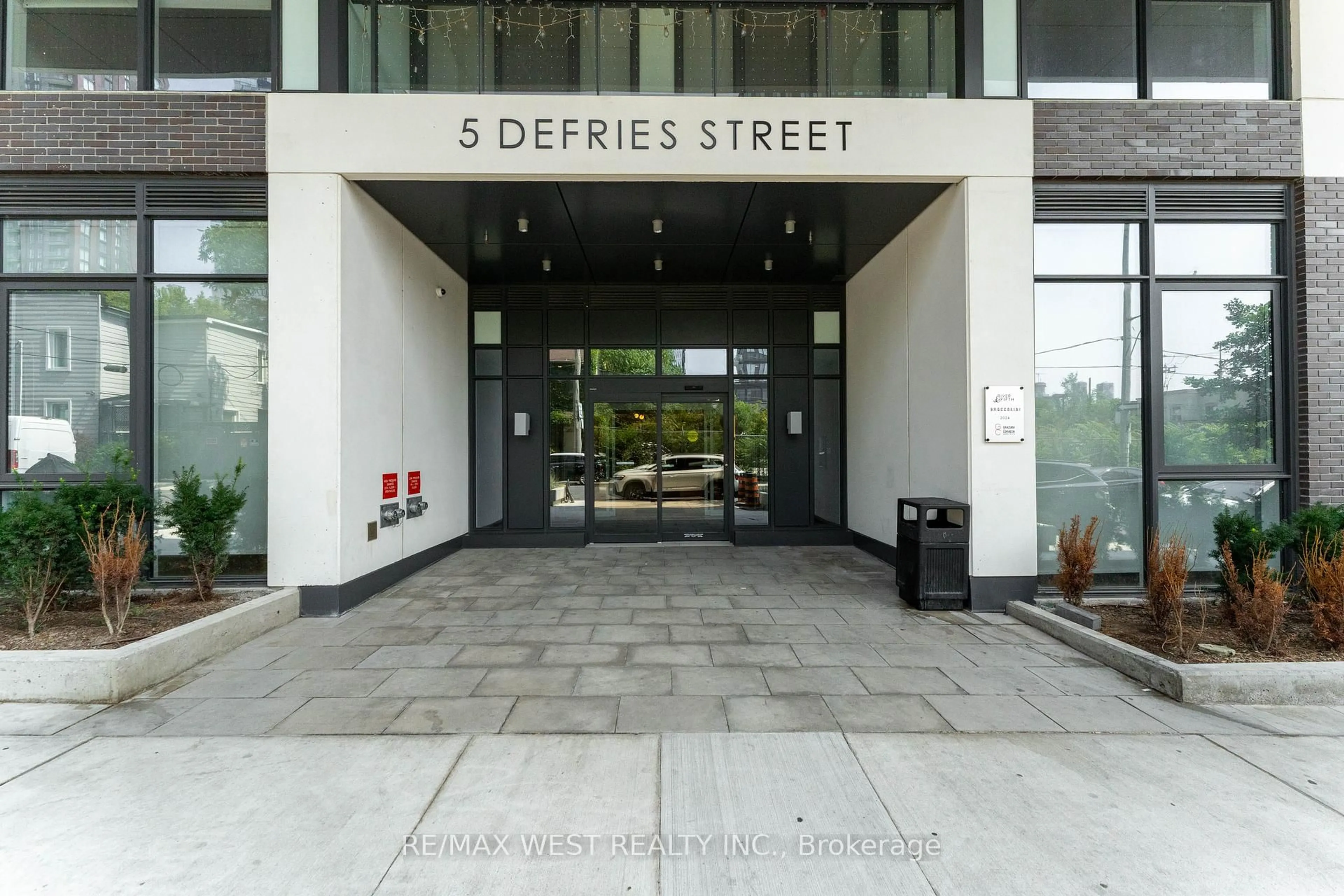 Lobby for 5 Defries St #3405, Toronto Ontario M5A 0W7