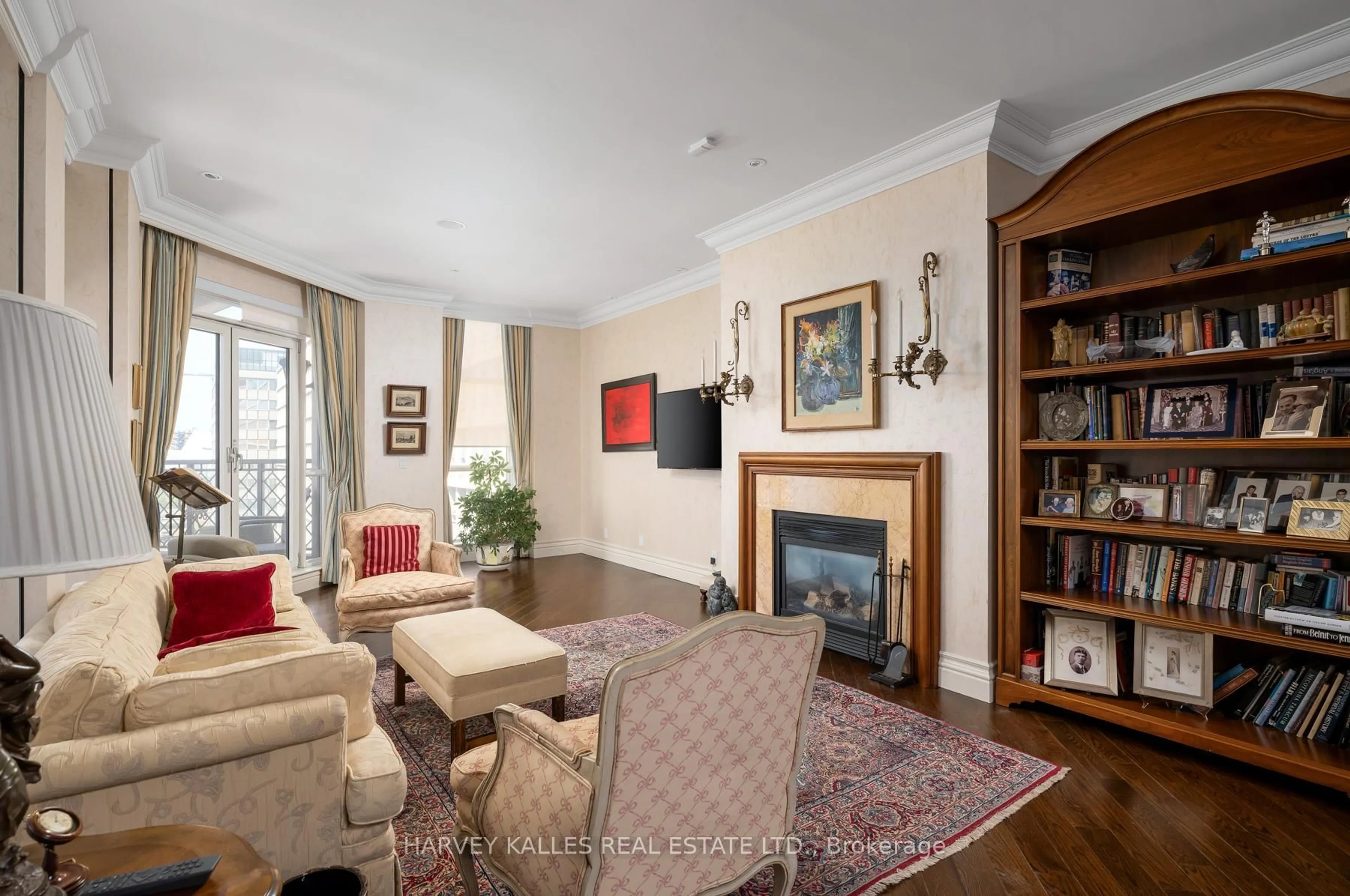 Living room with furniture, unknown for 22 St Thomas St #9A, Toronto Ontario M5S 3E7