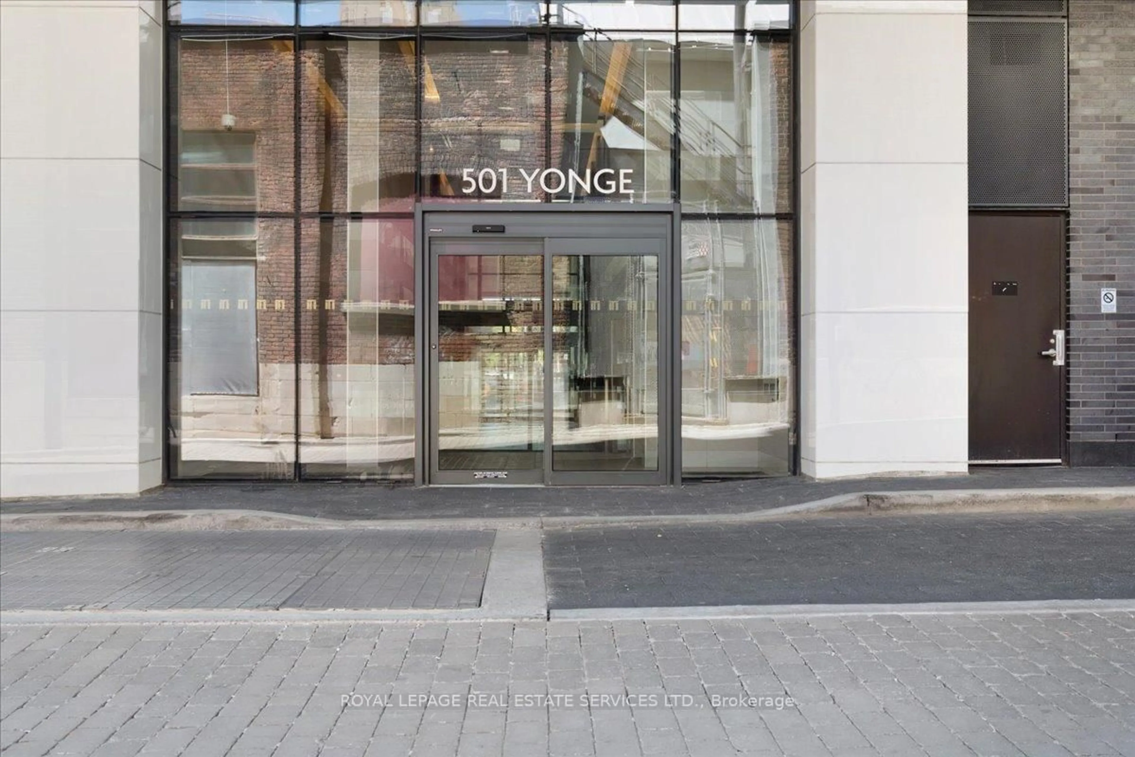 Unknown for 501 Yonge St #911, Toronto Ontario M4Y 0G8