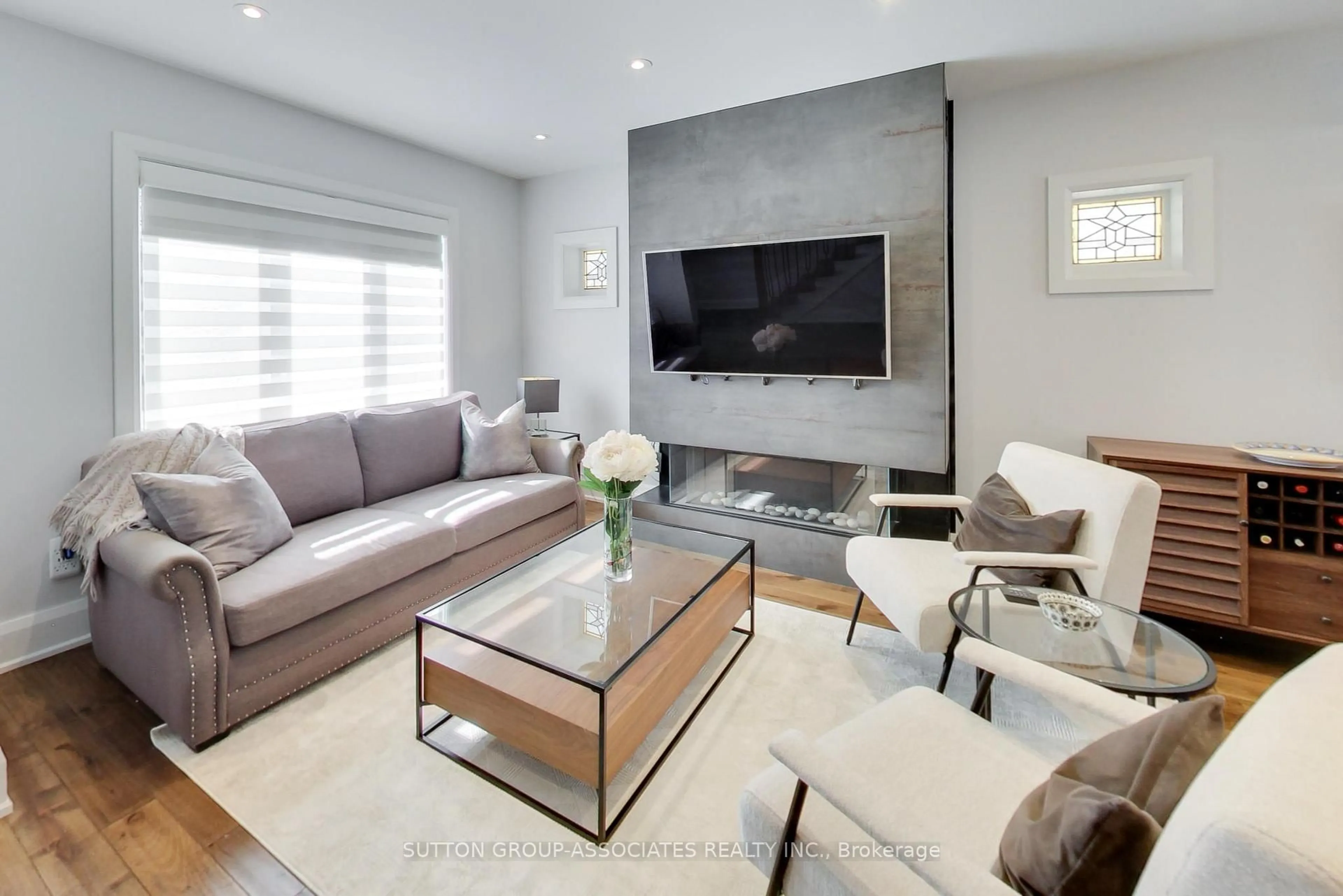Living room with furniture, unknown for 143 Pinewood Ave, Toronto Ontario M6C 2V6