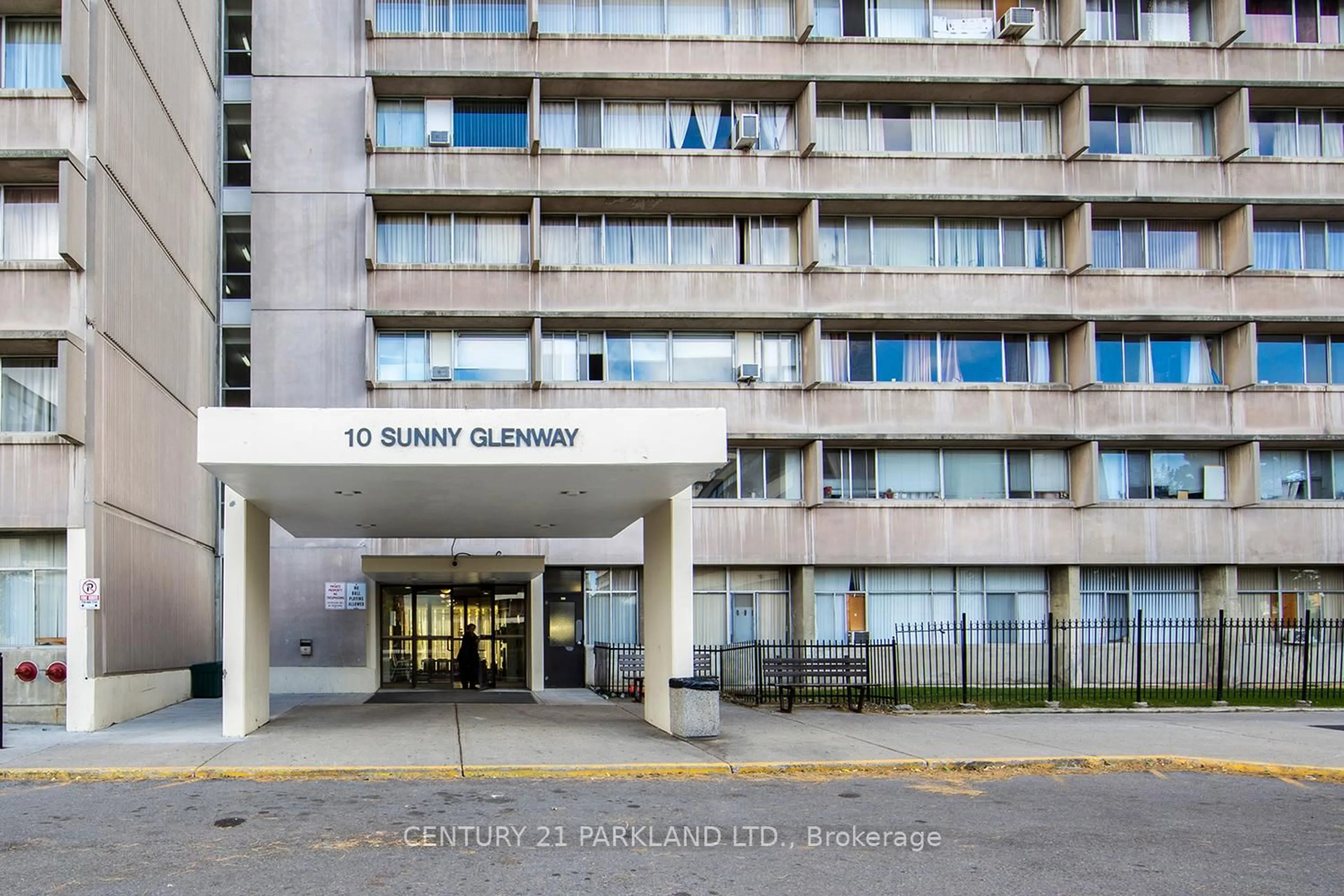 Indoor entryway for 10 Sunny Glwy #1409, Toronto Ontario M3C 2Z3