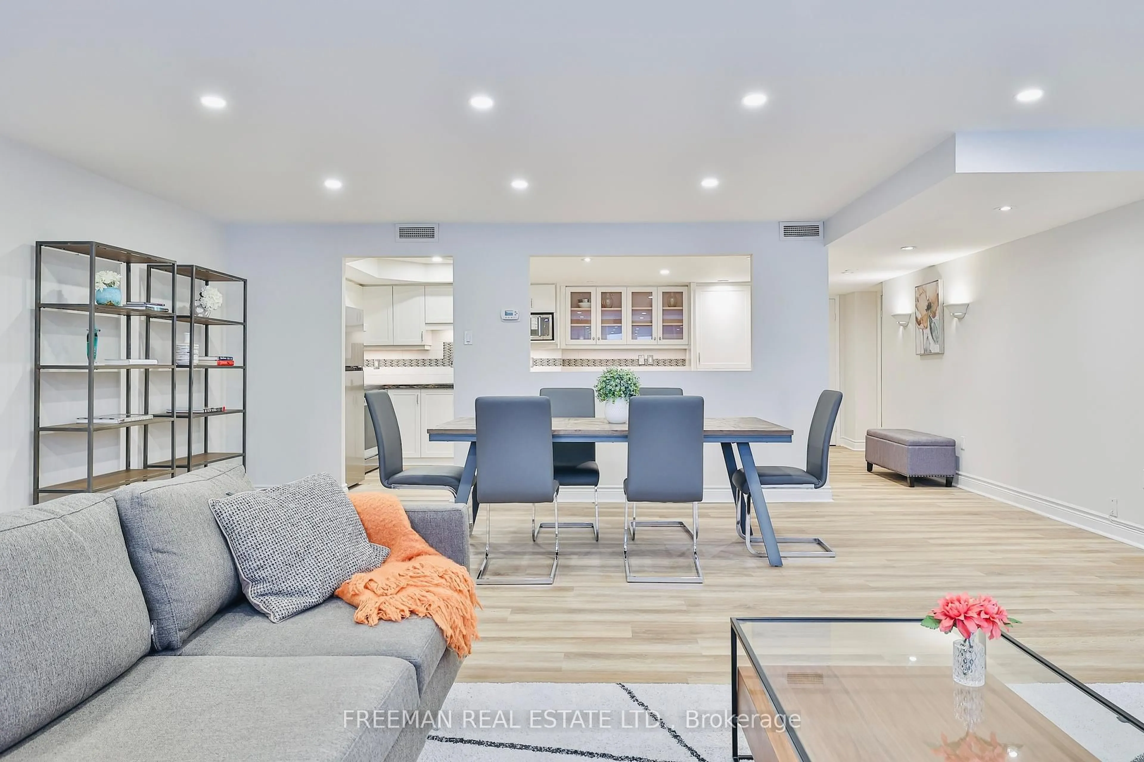 Living room with furniture, unknown for 360 Bloor St #204, Toronto Ontario M4W 3M3