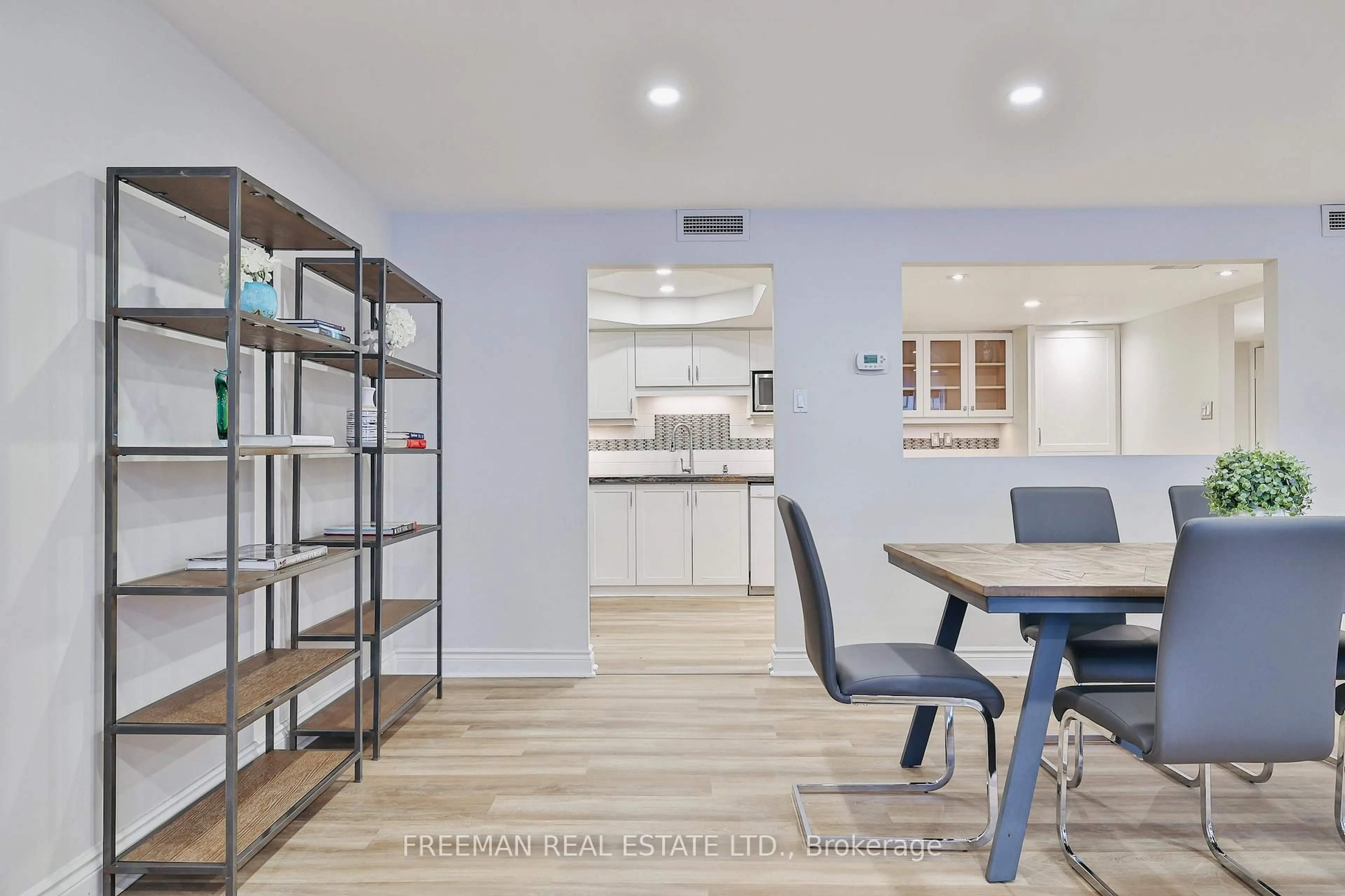 Open concept kitchen, unknown for 360 Bloor St #204, Toronto Ontario M4W 3M3