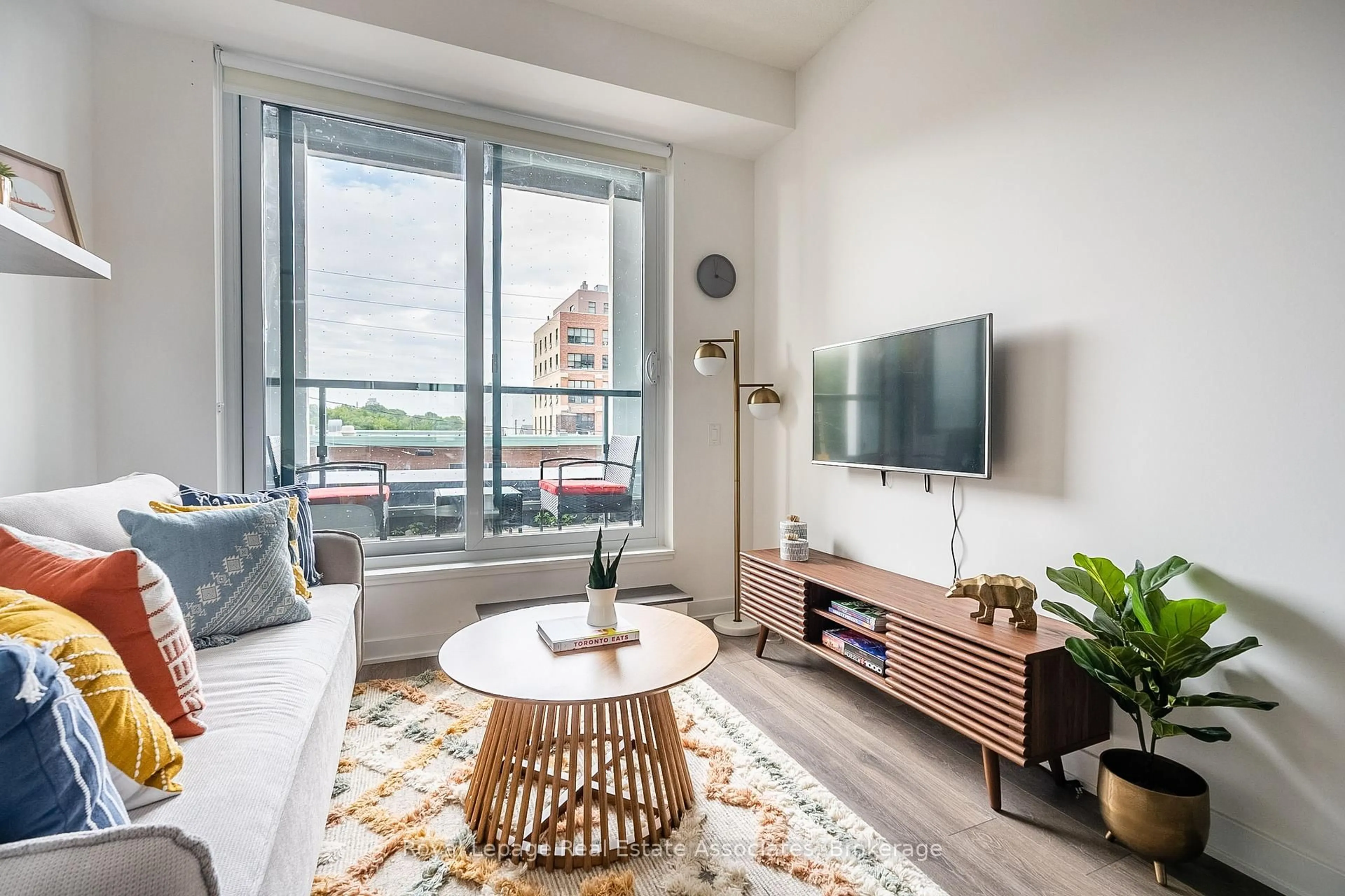 Living room with furniture, unknown for 130 River St #204, Toronto Ontario M5A 0R8