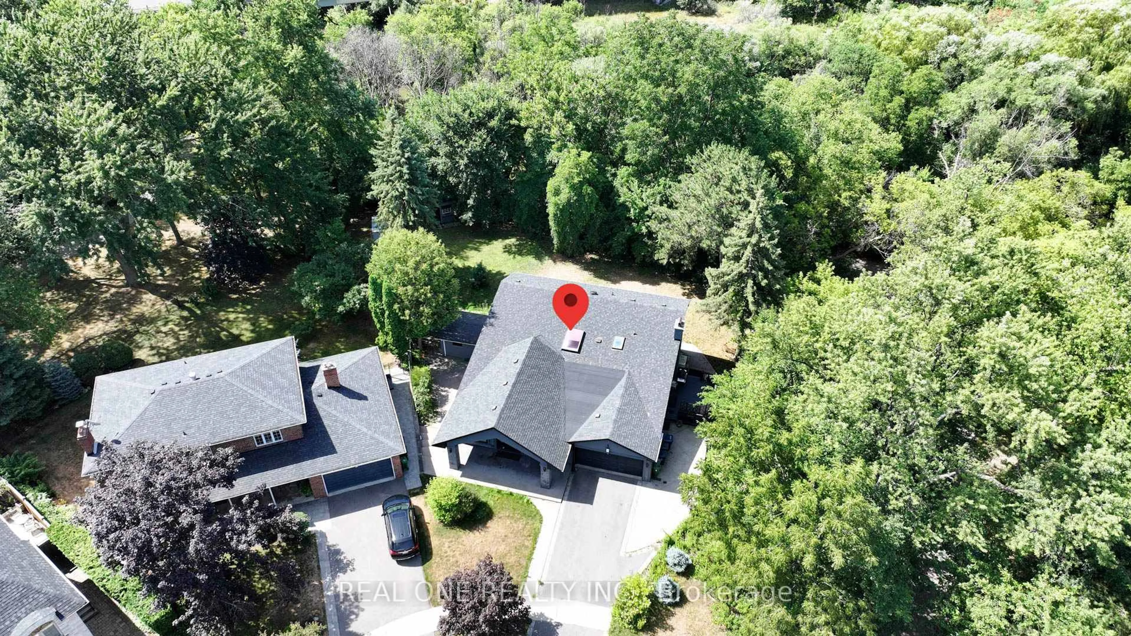 A pic from outside/outdoor area/front of a property/back of a property/a pic from drone, street for 1 Manorpark Crt, Toronto Ontario M2J 1A1