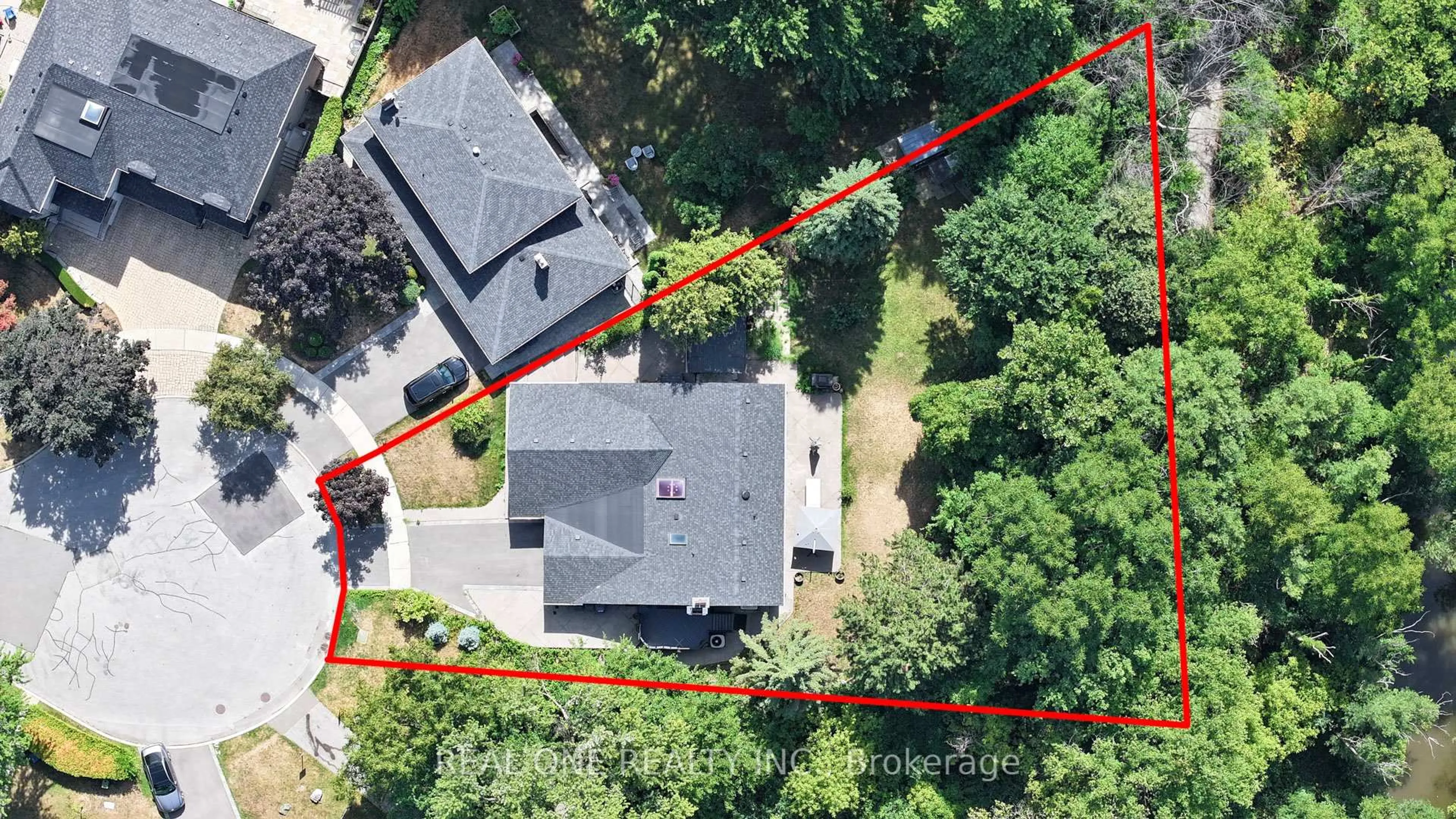 A pic from outside/outdoor area/front of a property/back of a property/a pic from drone, street for 1 Manorpark Crt, Toronto Ontario M2J 1A1