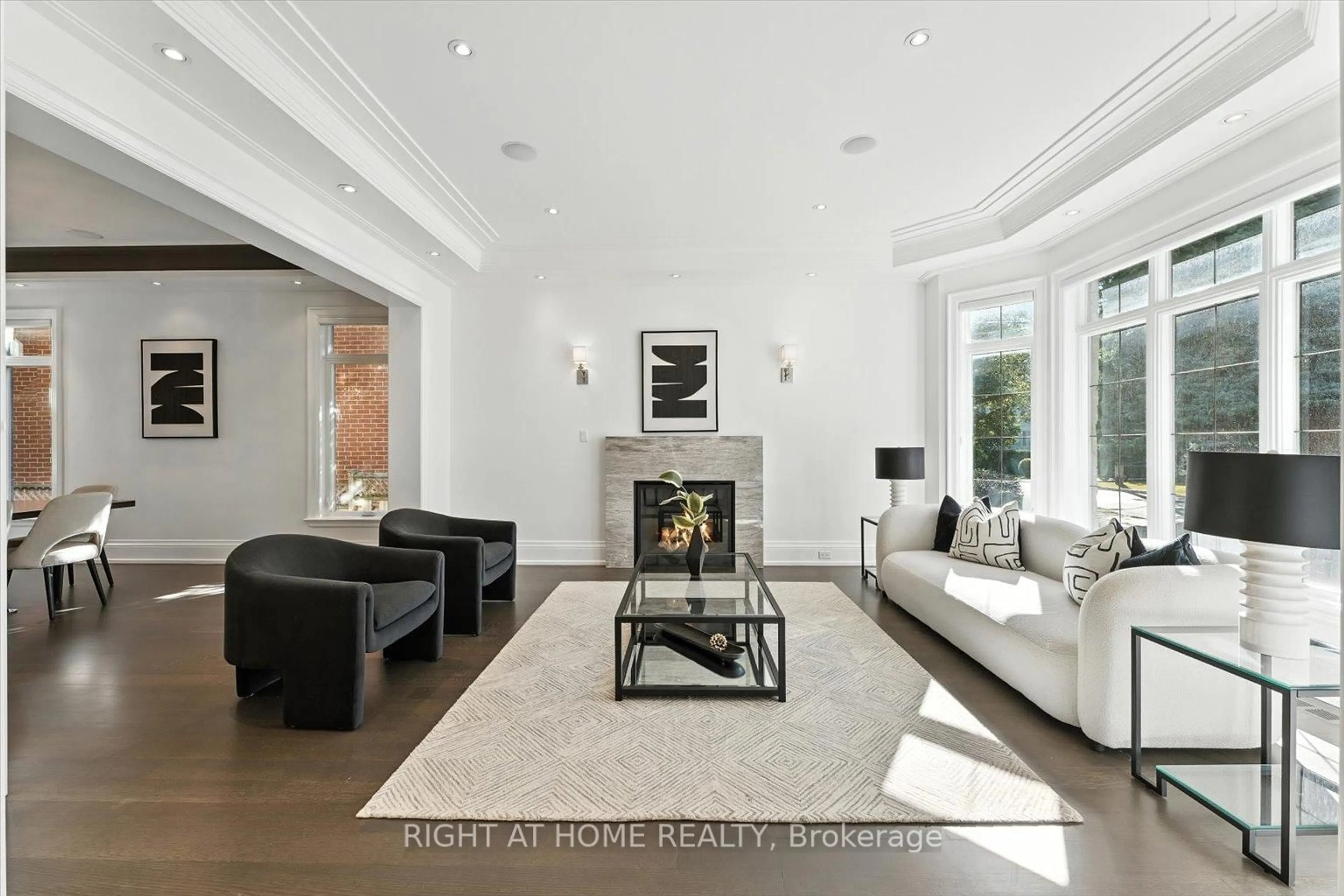 Living room with furniture, unknown for 392 Princess Ave, Toronto Ontario M2N 3S9