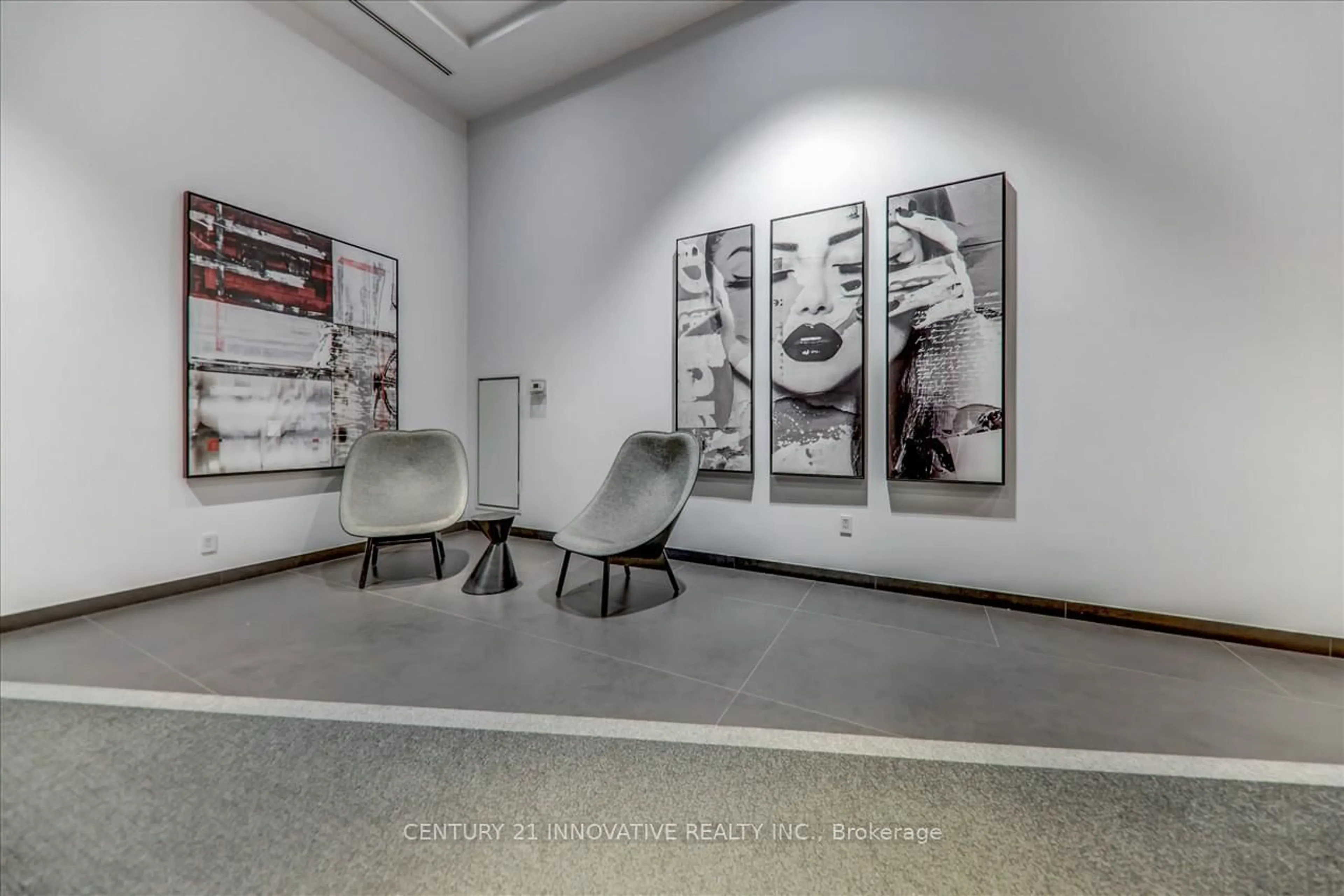 A pic of a room for 318 Richmond St #1711, Toronto Ontario M5V 1X2