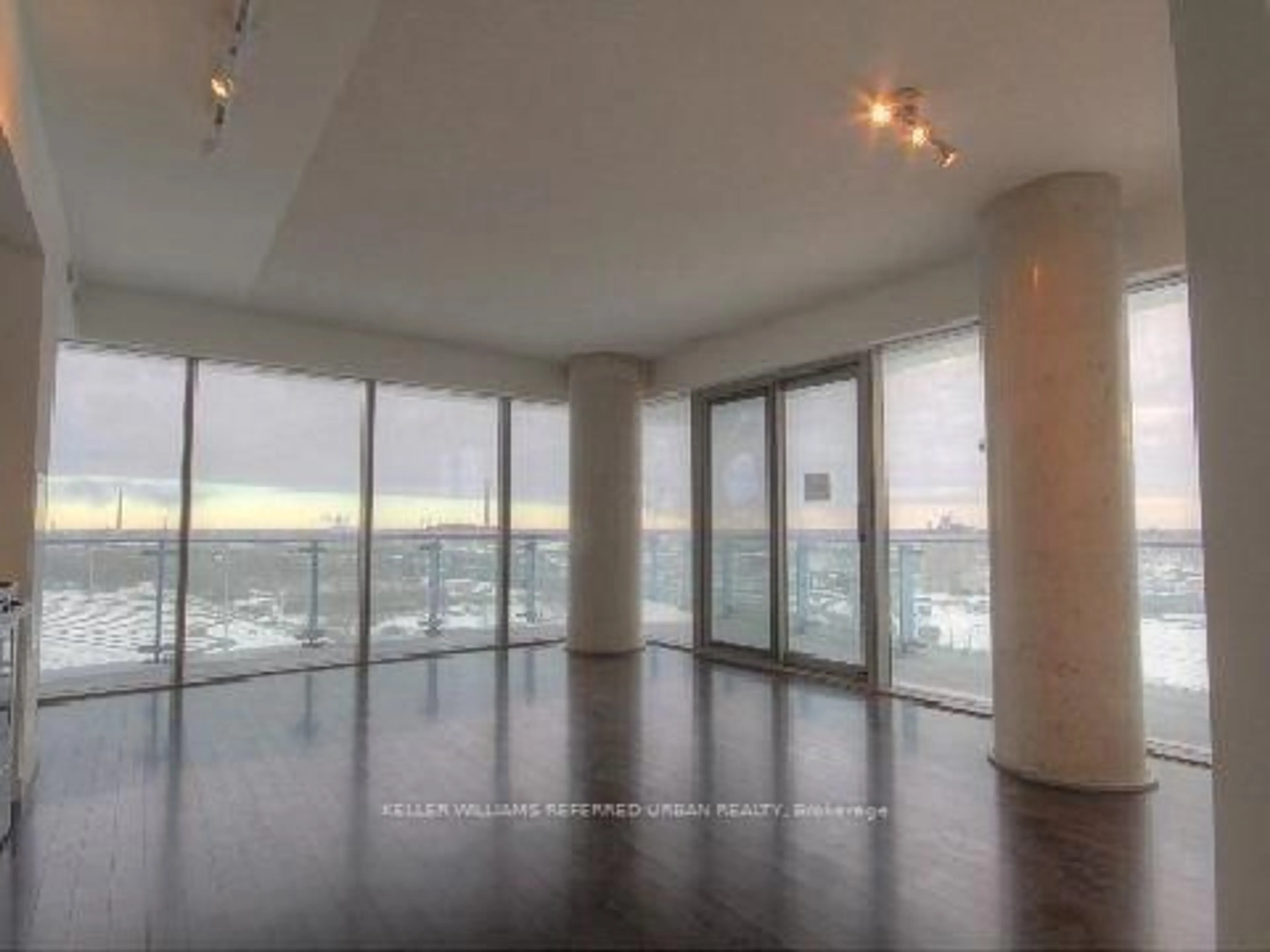 Indoor foyer for 70 Distillery Lane #1506, Toronto Ontario M5A 0E3