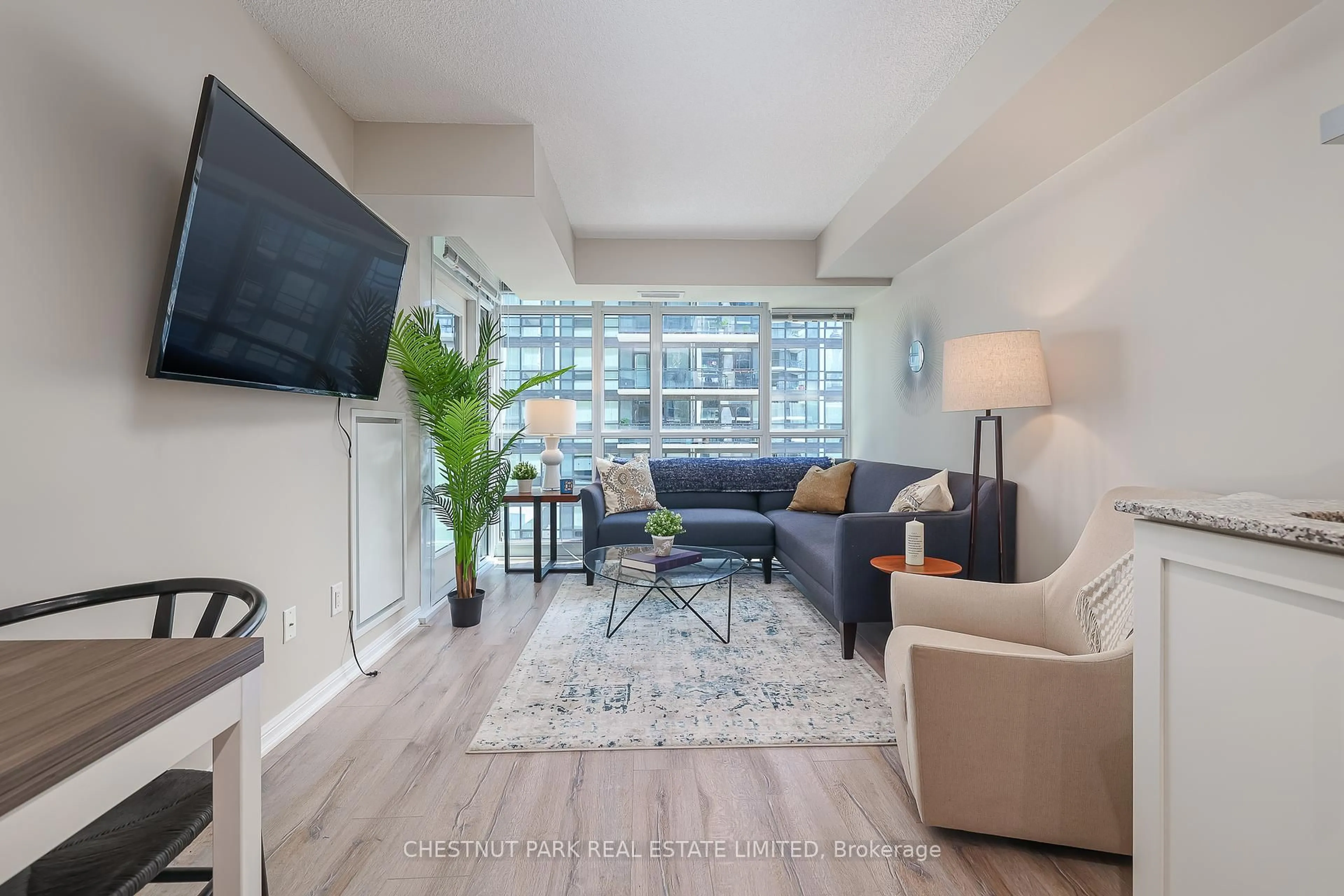 Living room with furniture, unknown for 400 Adelaide St #1702, Toronto Ontario M5A 4S3
