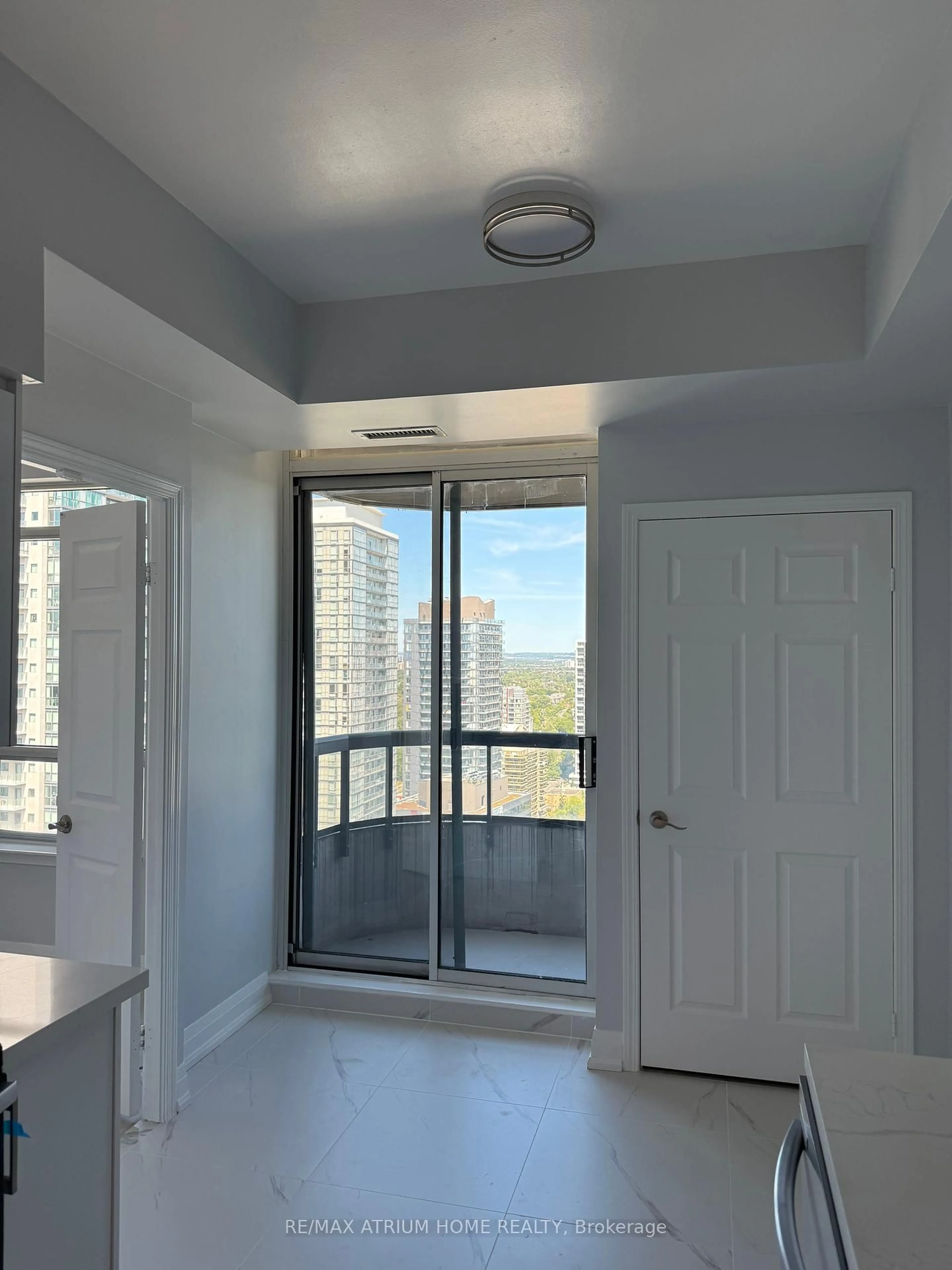 Unknown for 33 Empress Ave #3002, Toronto Ontario M2N 6Y7