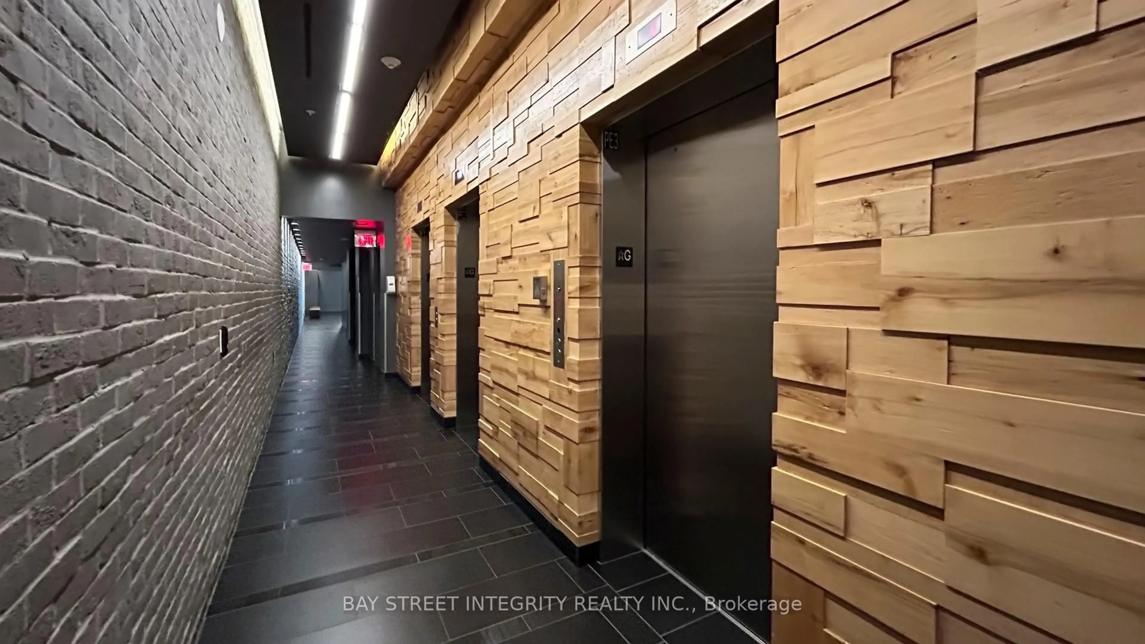 Indoor foyer for 210 Simcoe St #2107, Toronto Ontario M5T 1T4