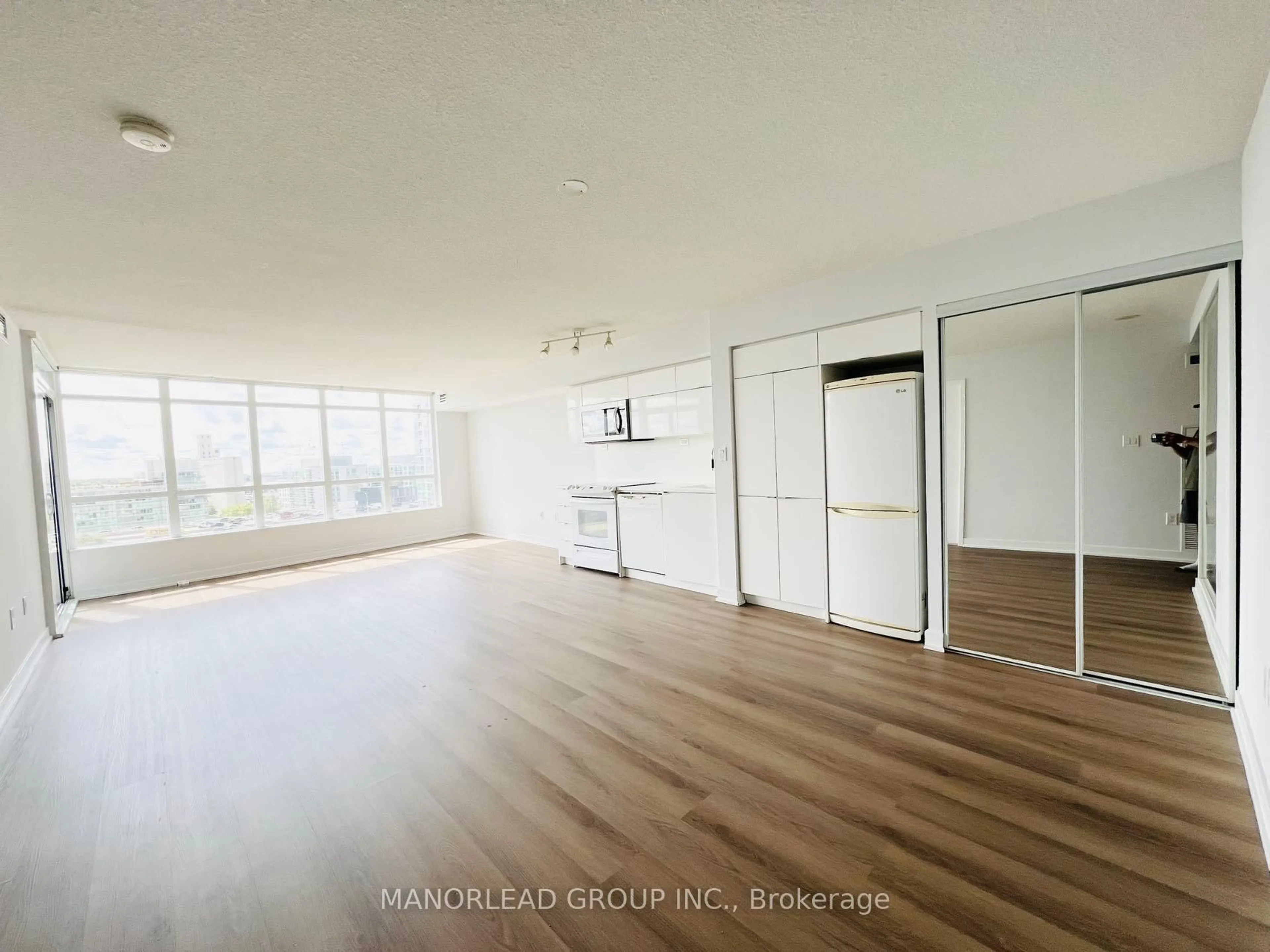 A pic of a room for 151 Dan Leckie Way #958, Toronto Ontario M5V 2V6