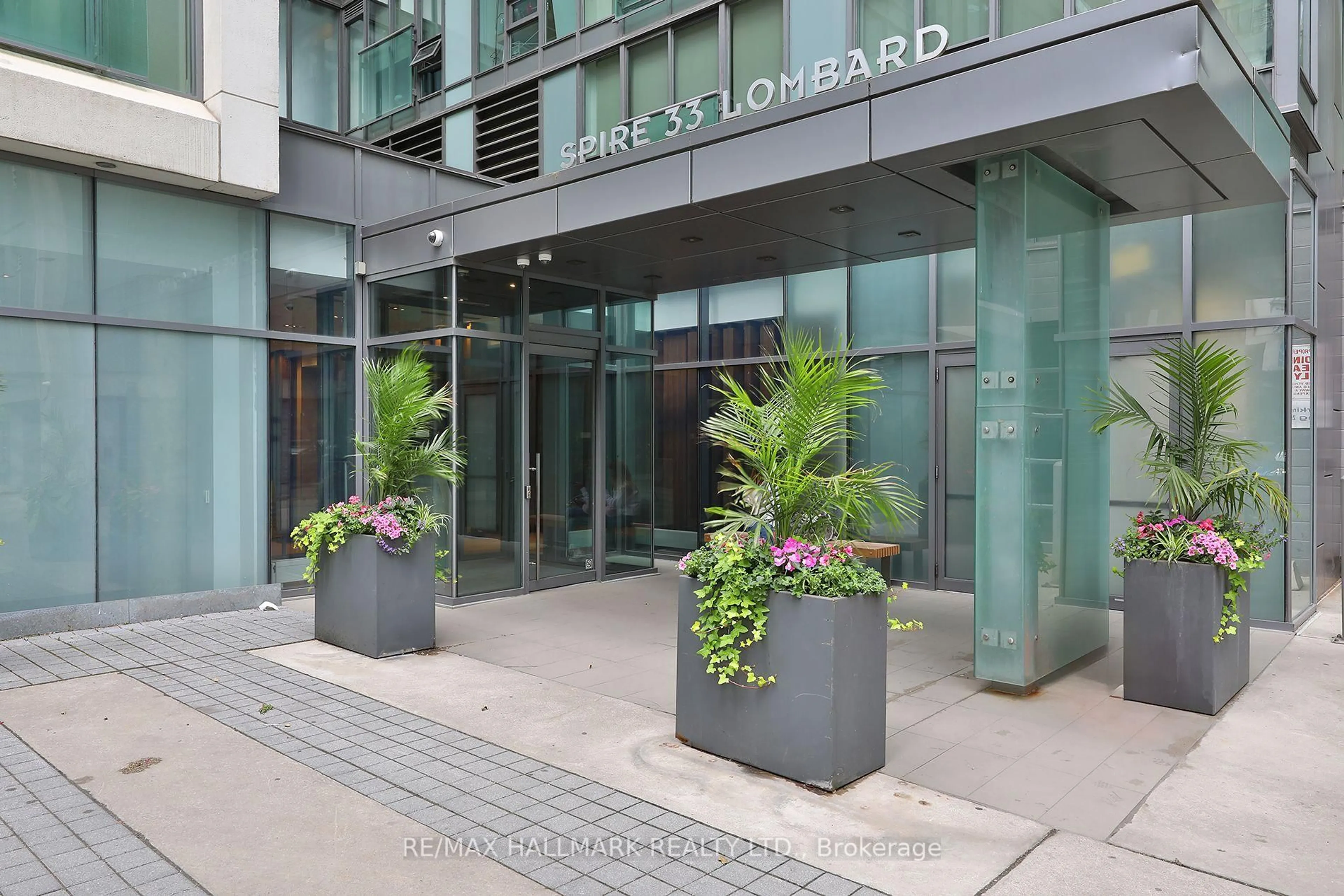 Unknown for 33 Lombard St #2406, Toronto Ontario M5C 3H8