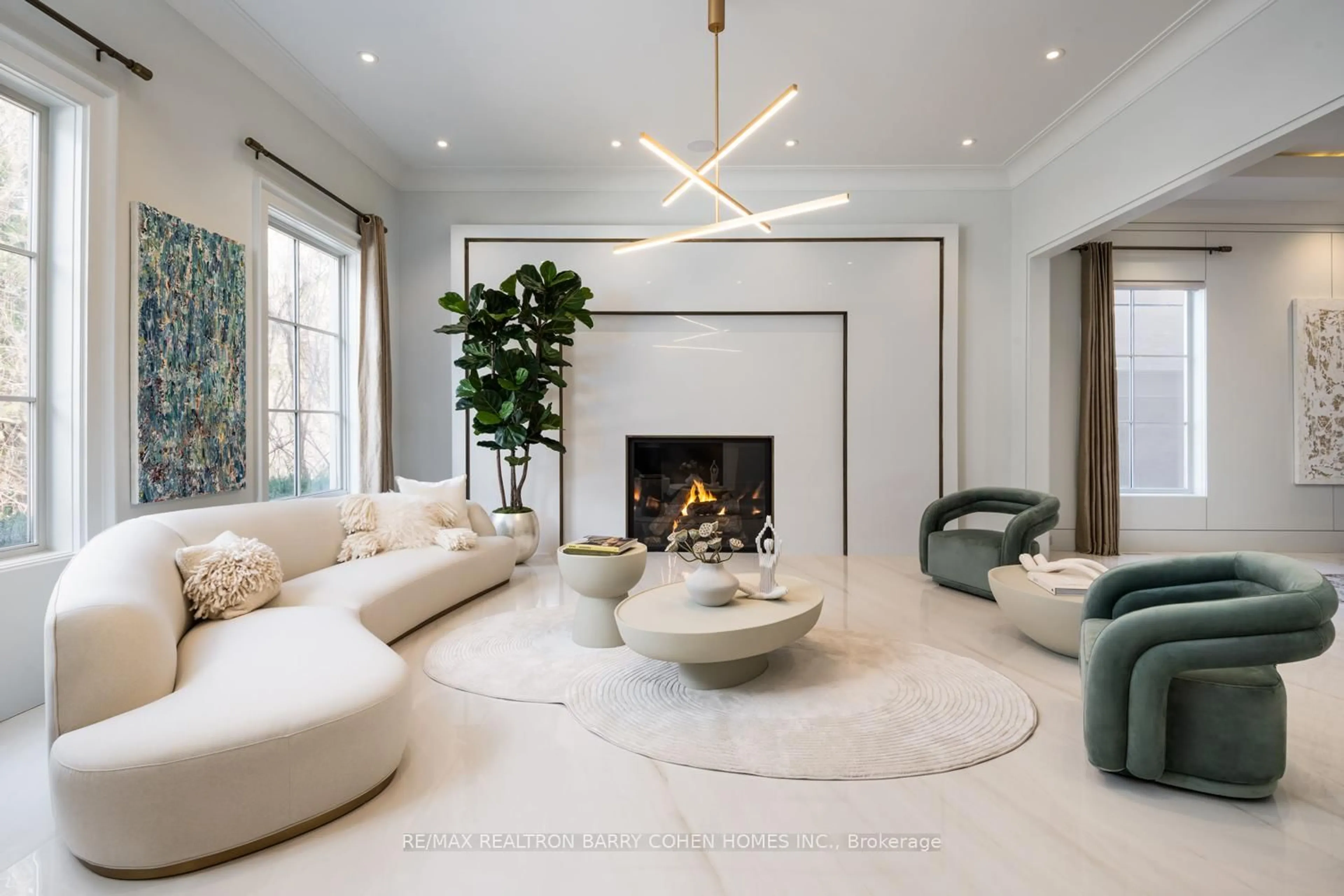 Living room with furniture, unknown for 101 Old Colony Rd, Toronto Ontario M2L 2K3