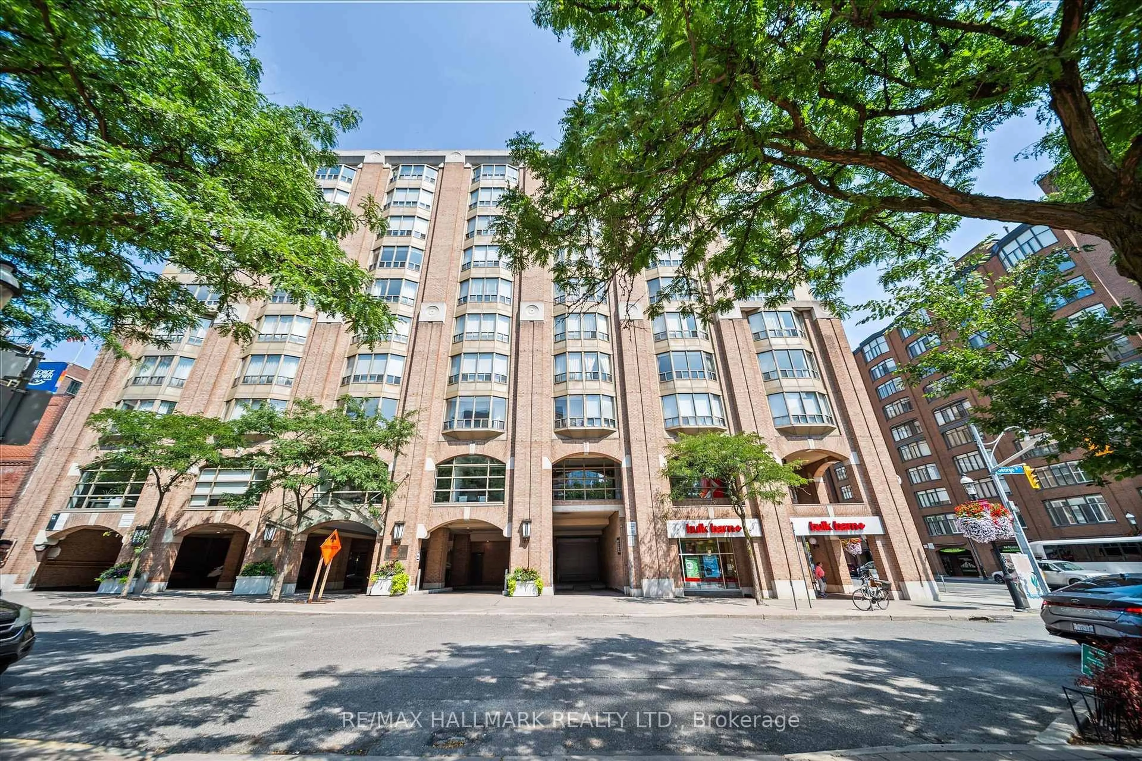 Unknown for 25 George St #801, Toronto Ontario M5A 4L8