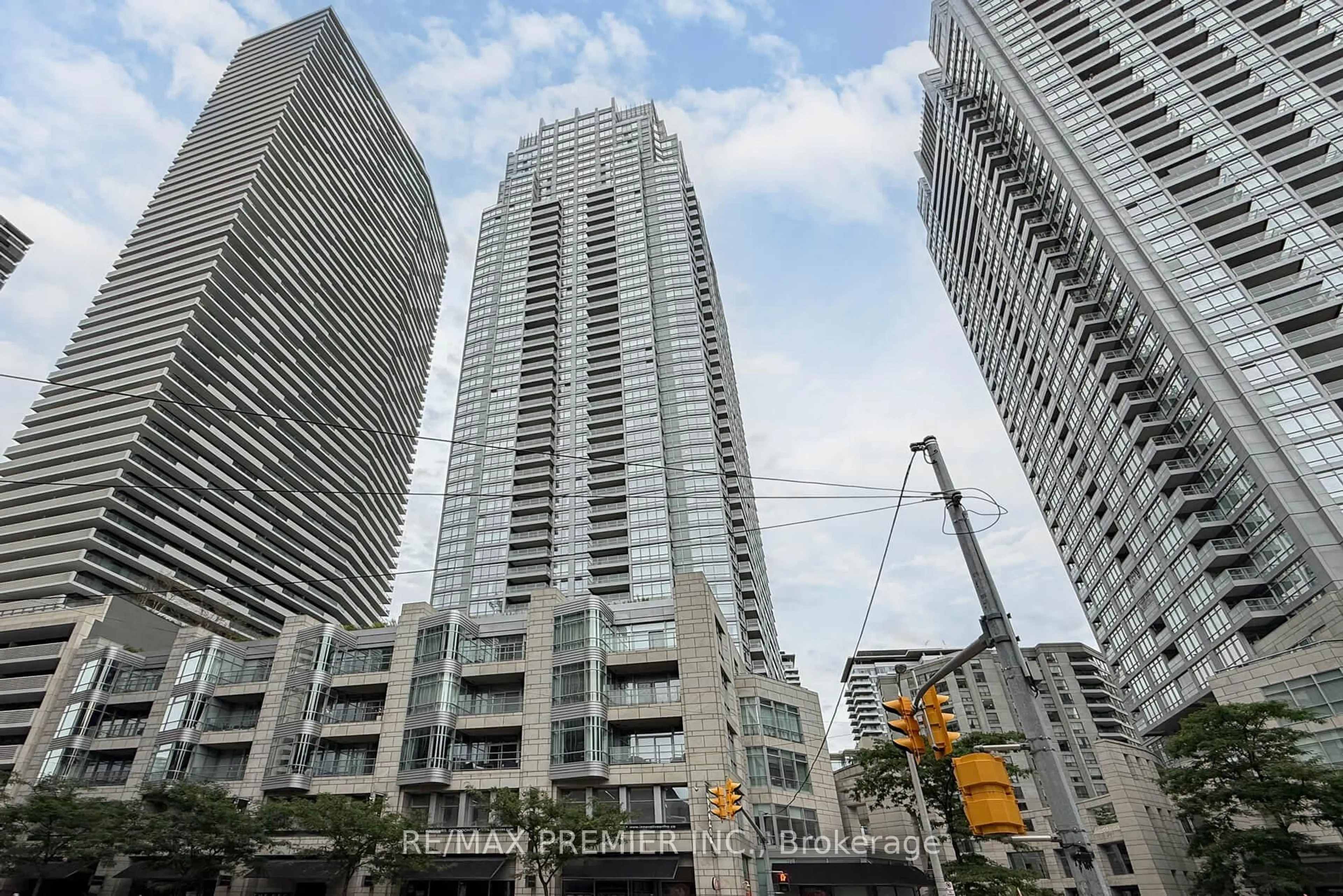 Patio, city buildings view from balcony for 2191 Yonge St #1512, Toronto Ontario M4S 3H8