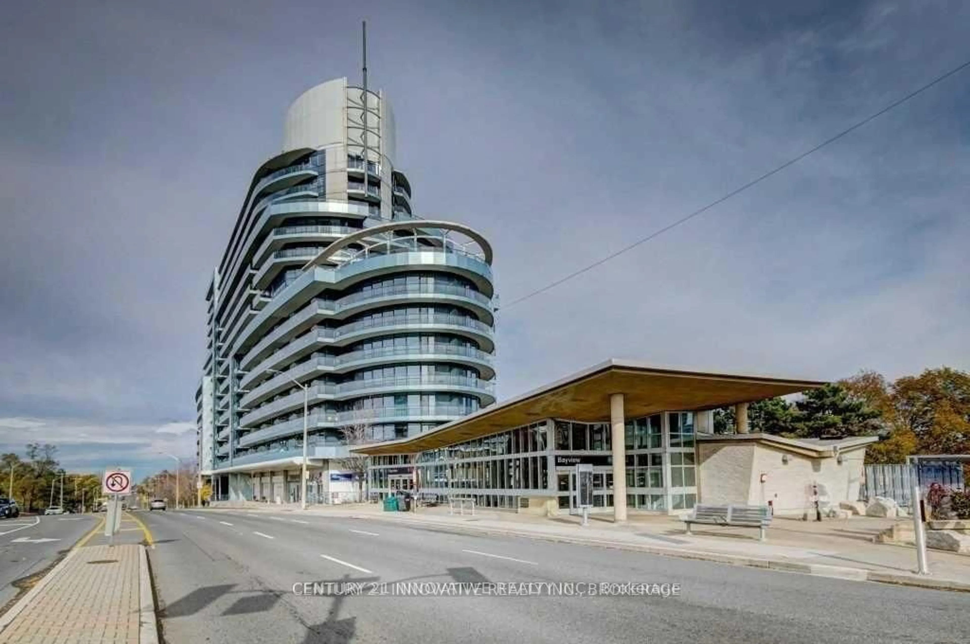Indoor foyer for 2885 Bayview Ave #Ph1501, Toronto Ontario M2K 0A3