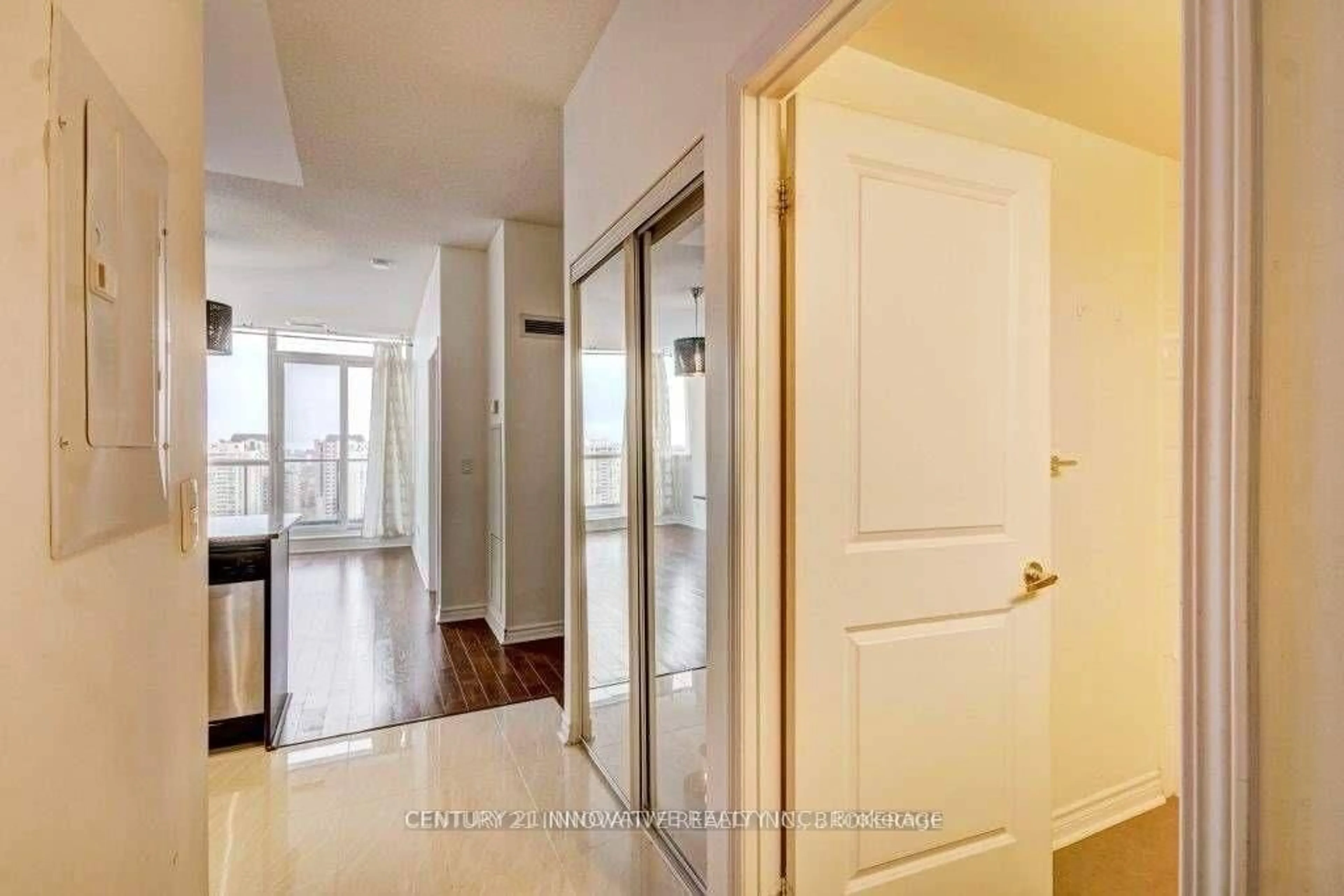 Indoor entryway for 2885 Bayview Ave #Ph1501, Toronto Ontario M2K 0A3