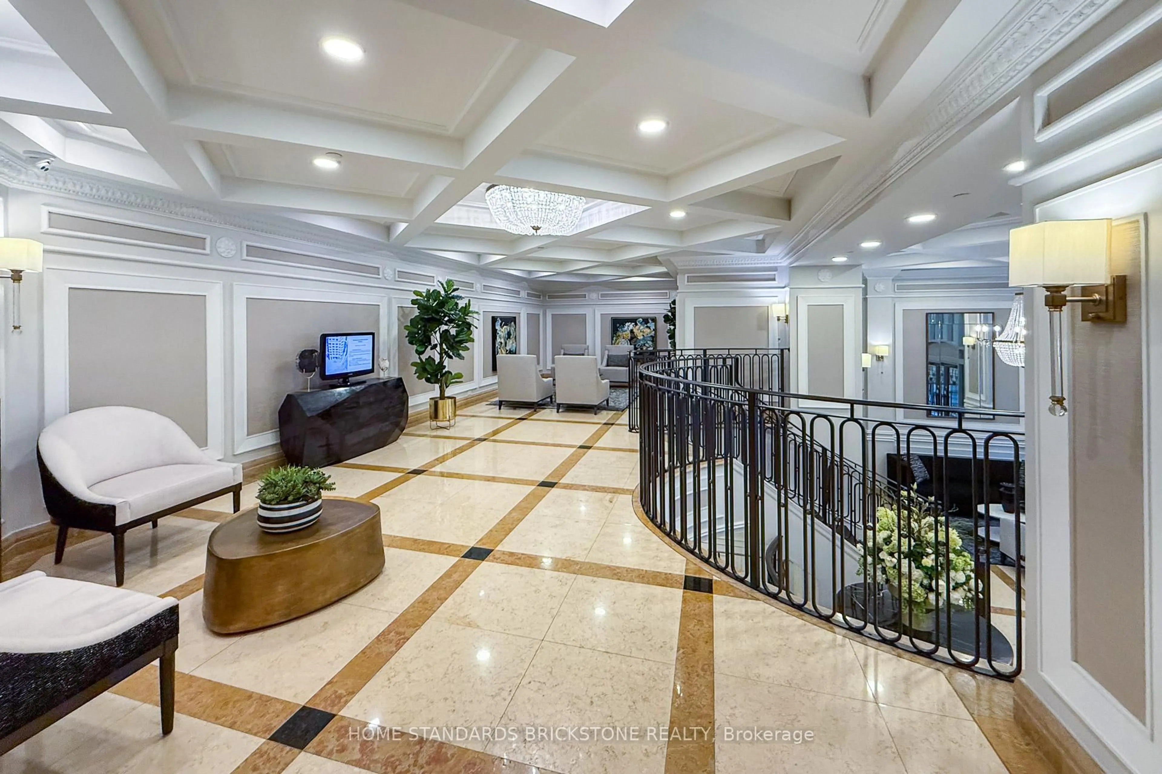Lobby for 10 Old York Mills Rd #310, Toronto Ontario M2P 2G9