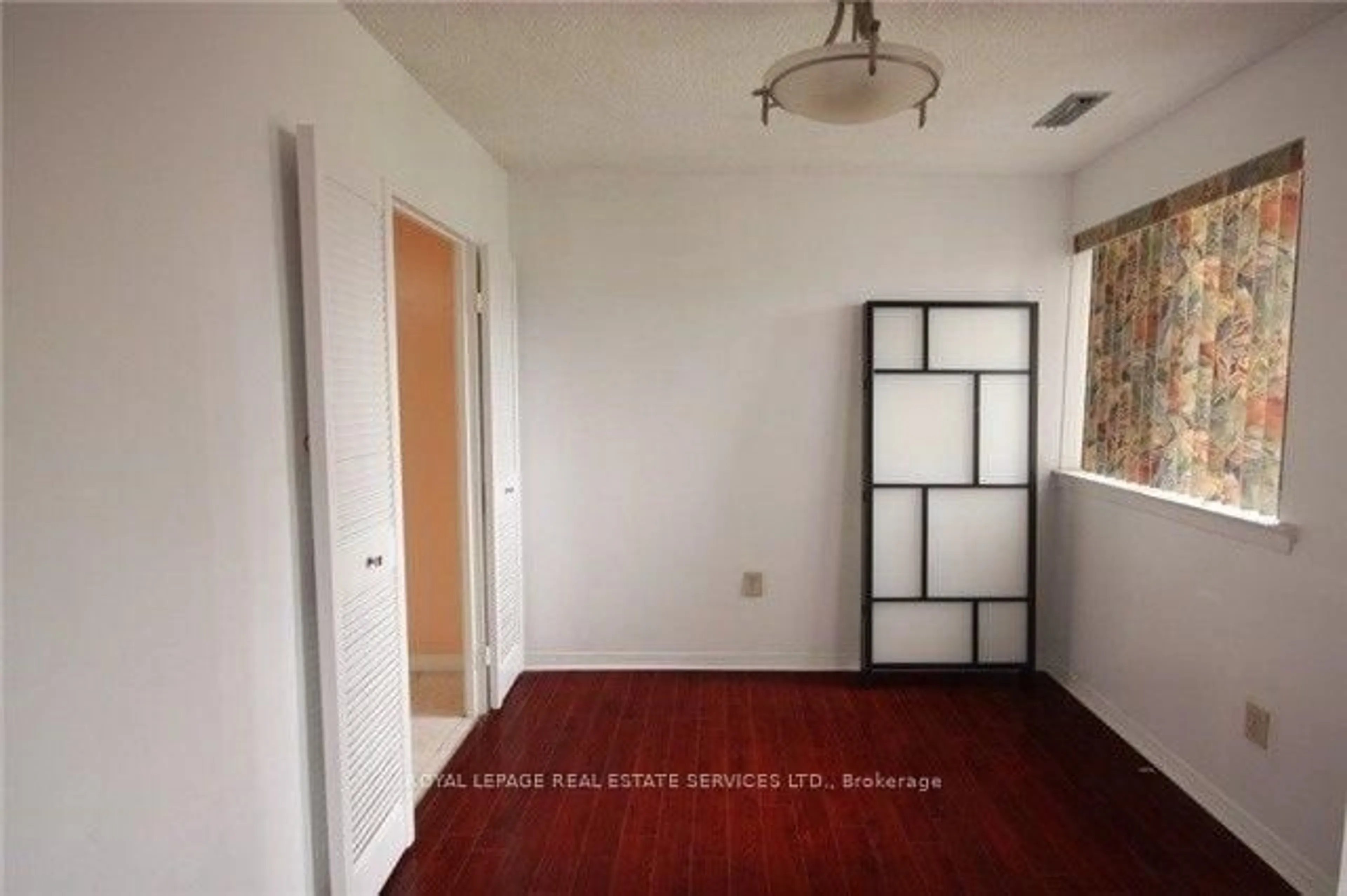 A pic of a room for 4005 Don Mills Rd #345, Toronto Ontario M2H 3J9