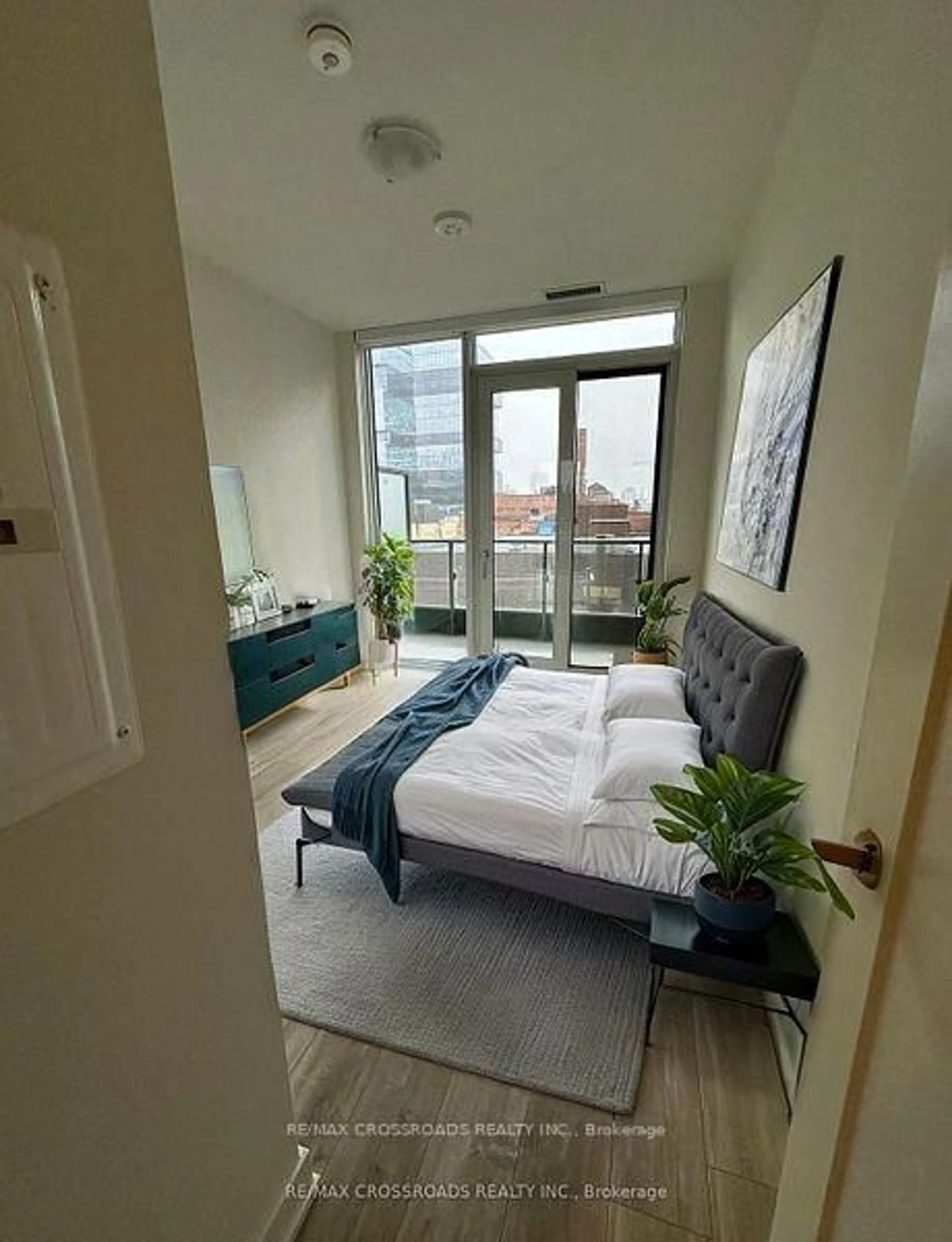 A pic of a room for 70 Princess St #406, Toronto Ontario M5A 0X6