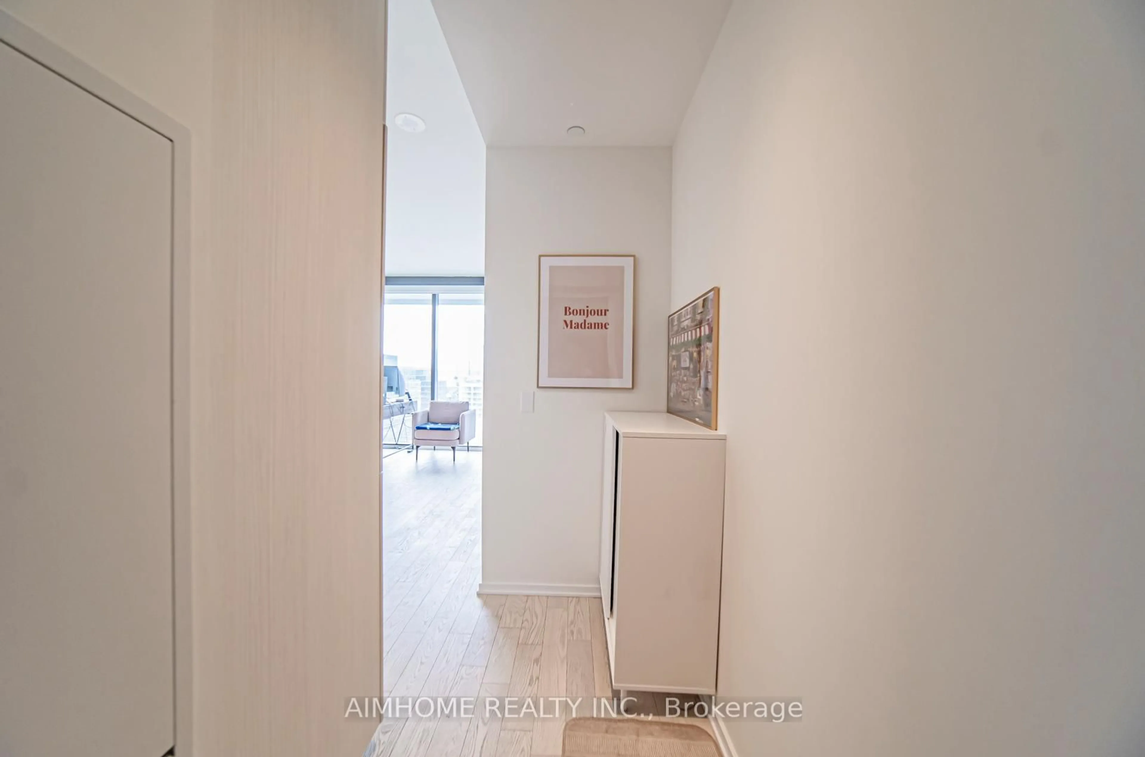 Indoor foyer for 16 Bonnycastle St #1210, Toronto Ontario M5A 0C9