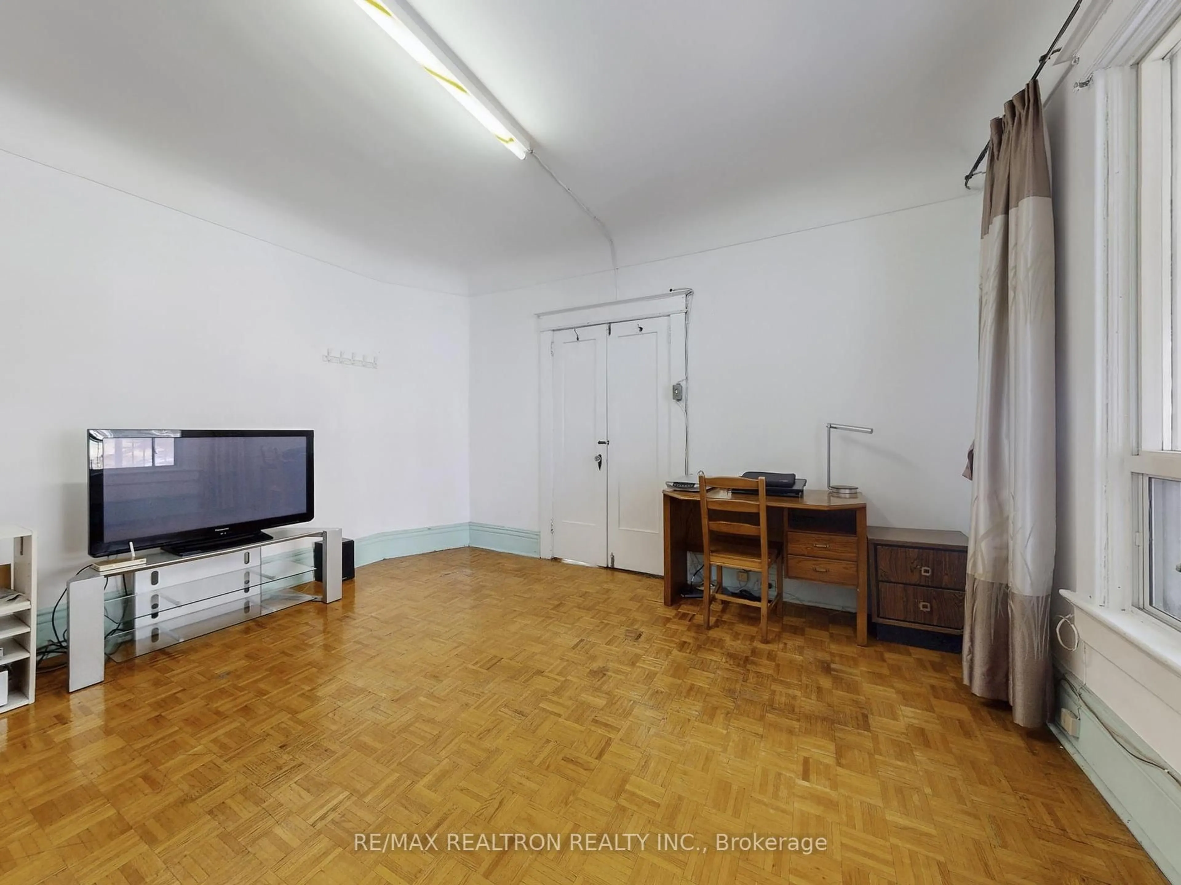 A pic of a room for 54 Grace St, Toronto Ontario M6J 2S2