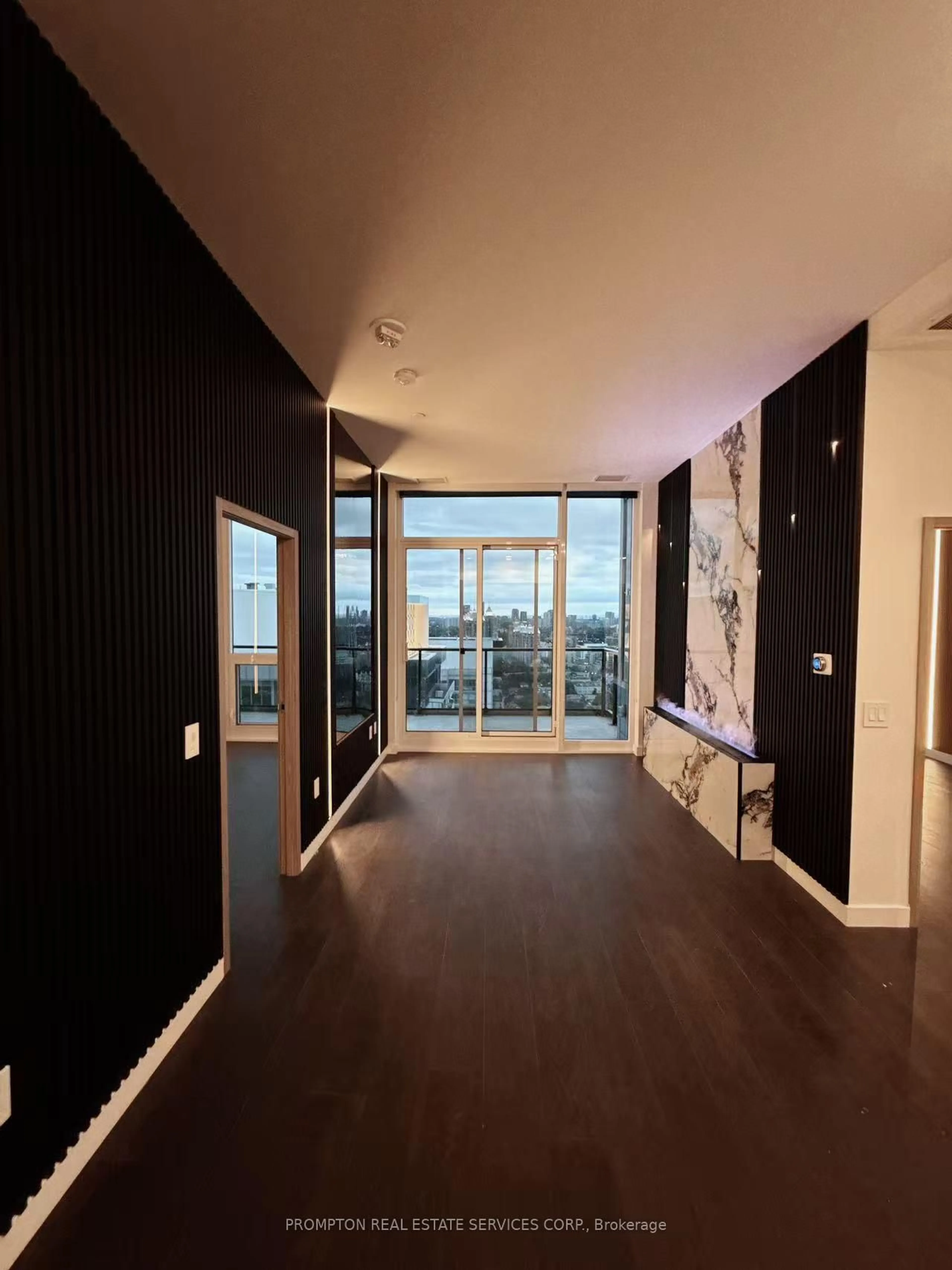Indoor foyer for 95 McMahon Dr #PH4106, Toronto Ontario M2K 0H2