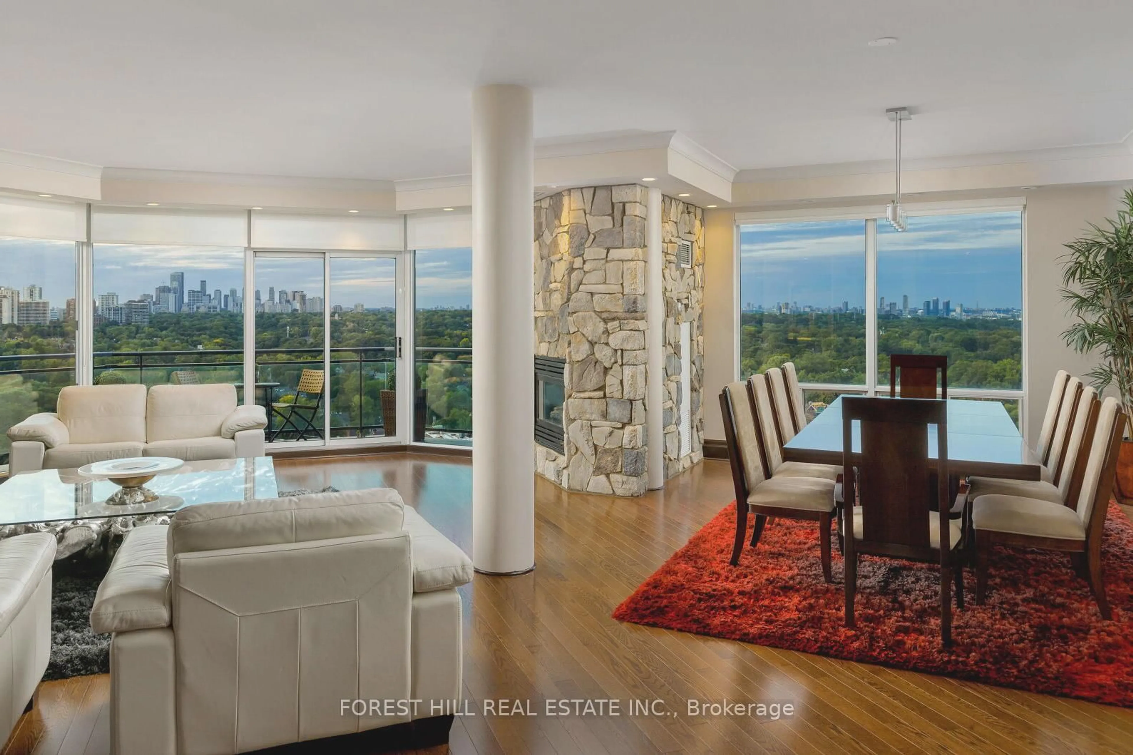 Dining room, ceramic/tile floor for 300 Bloor St #2701, Toronto Ontario M4W 3Y2