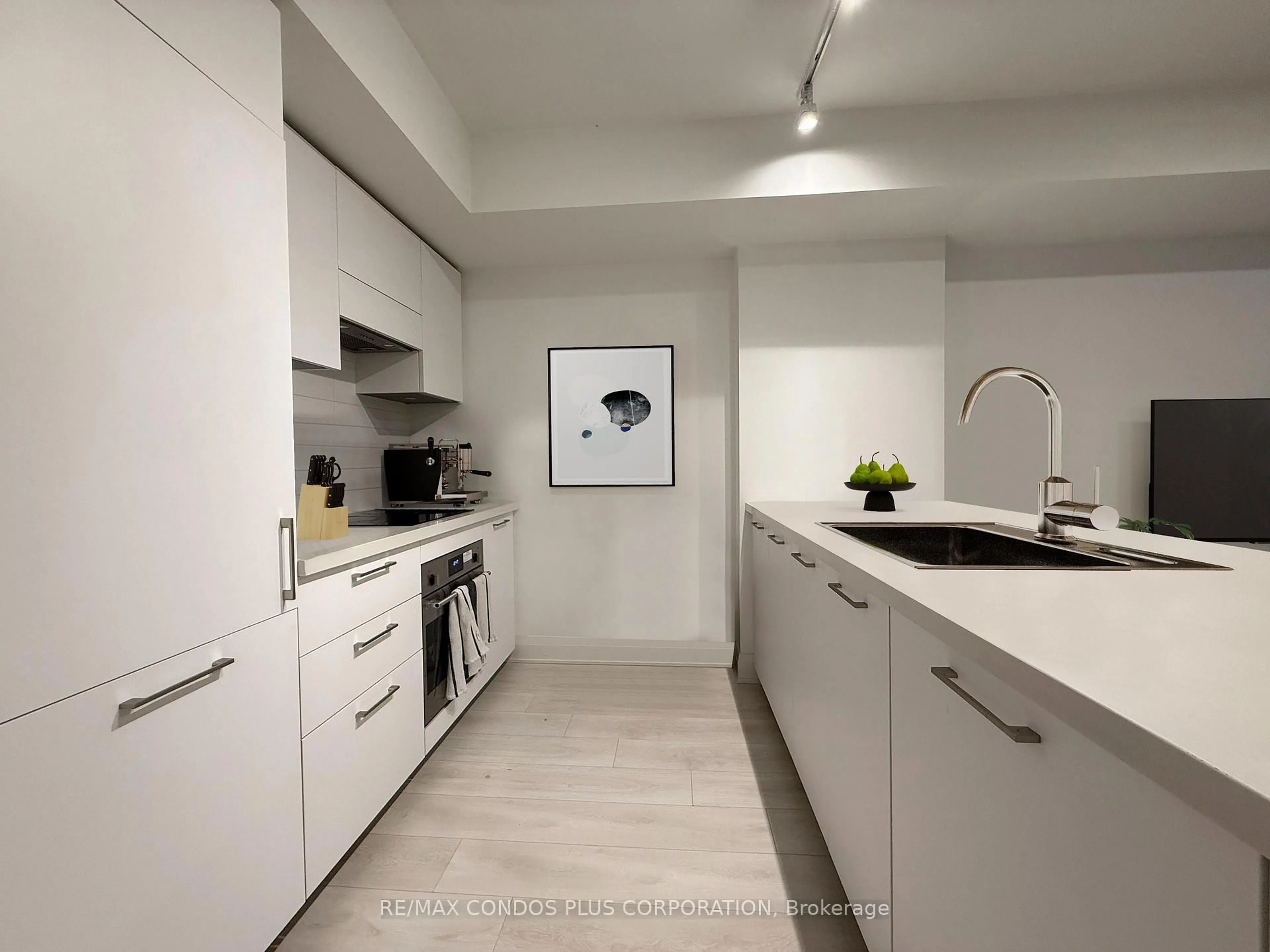 Contemporary kitchen, unknown for 33 Frederick Todd Way #430, Toronto Ontario M4G 0C9