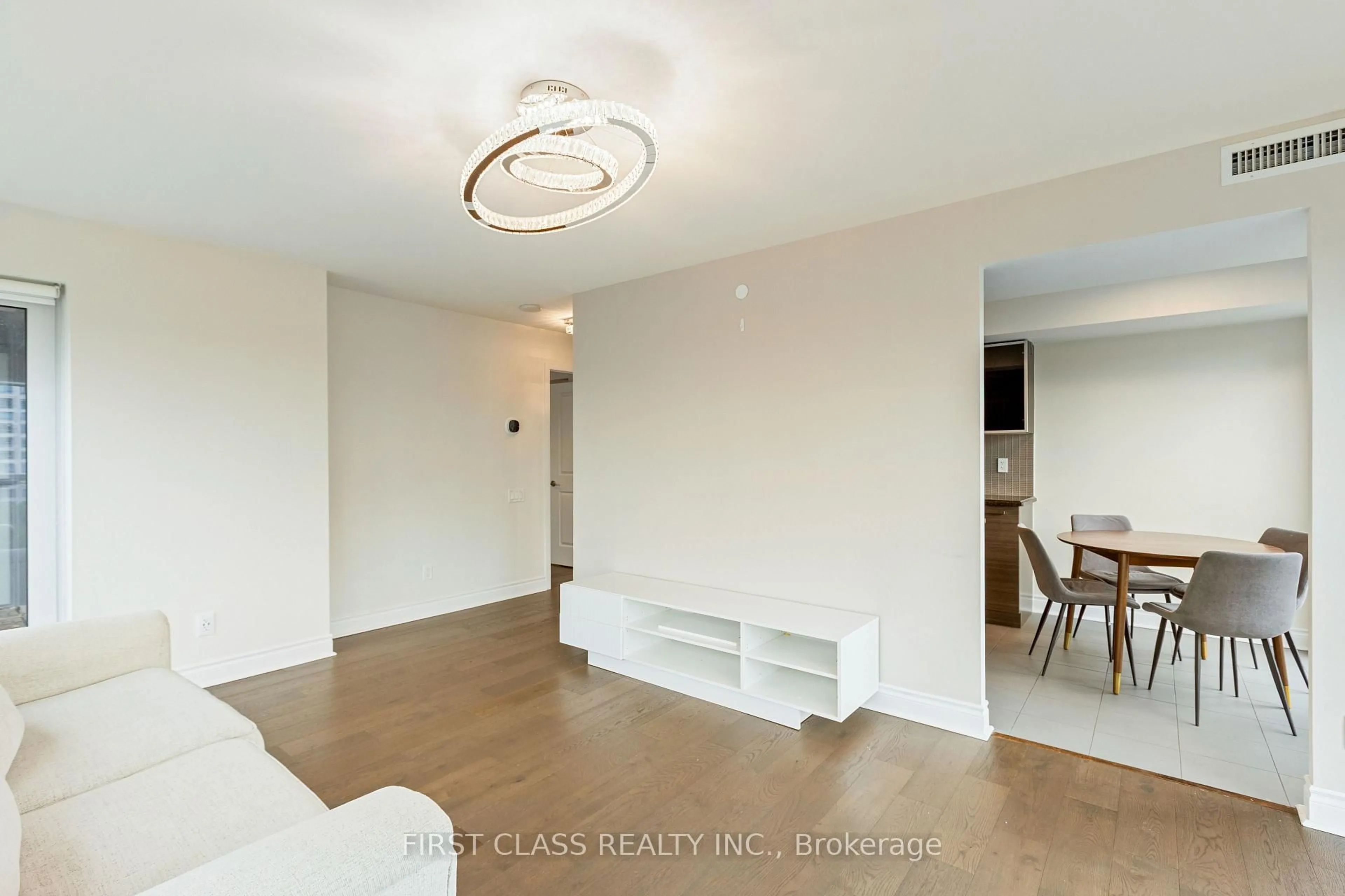 A pic of a room for 5168 Yonge St #605, Toronto Ontario M2N 5P6
