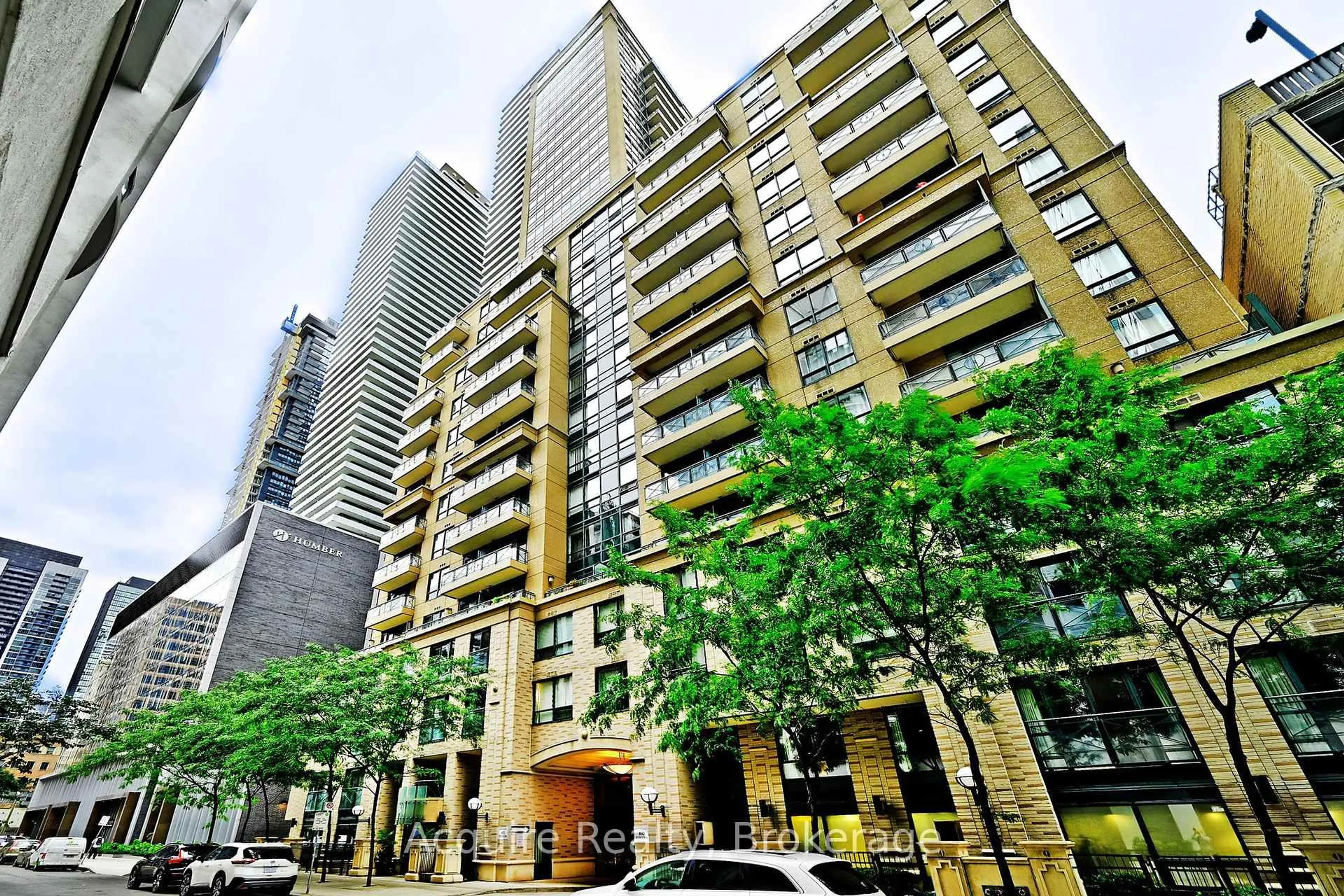 Patio, unknown for 35 Hayden St #1012, Toronto Ontario M4Y 3C3