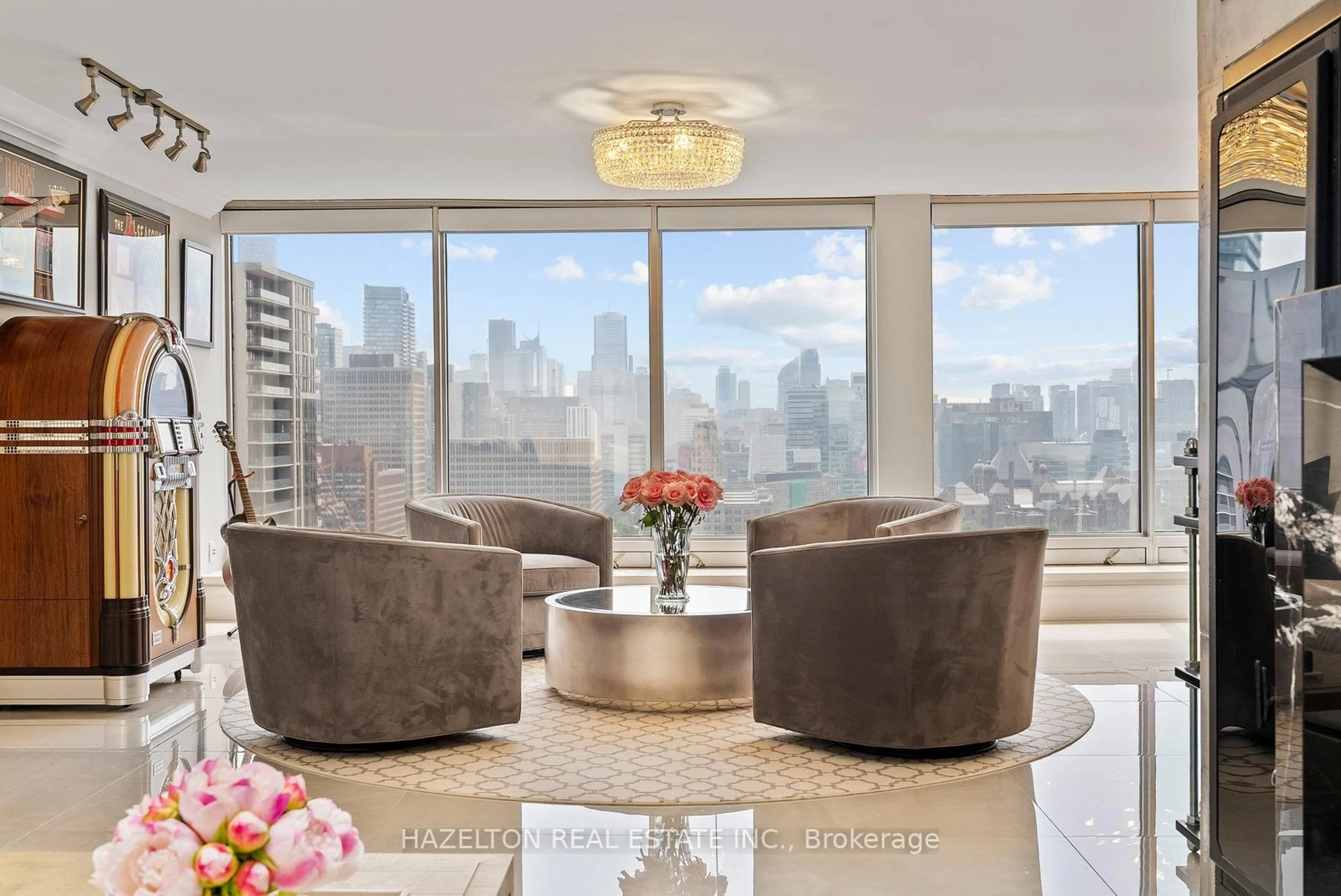 Living room with furniture, unknown for 110 Bloor St #2008, Toronto Ontario M5S 2W7