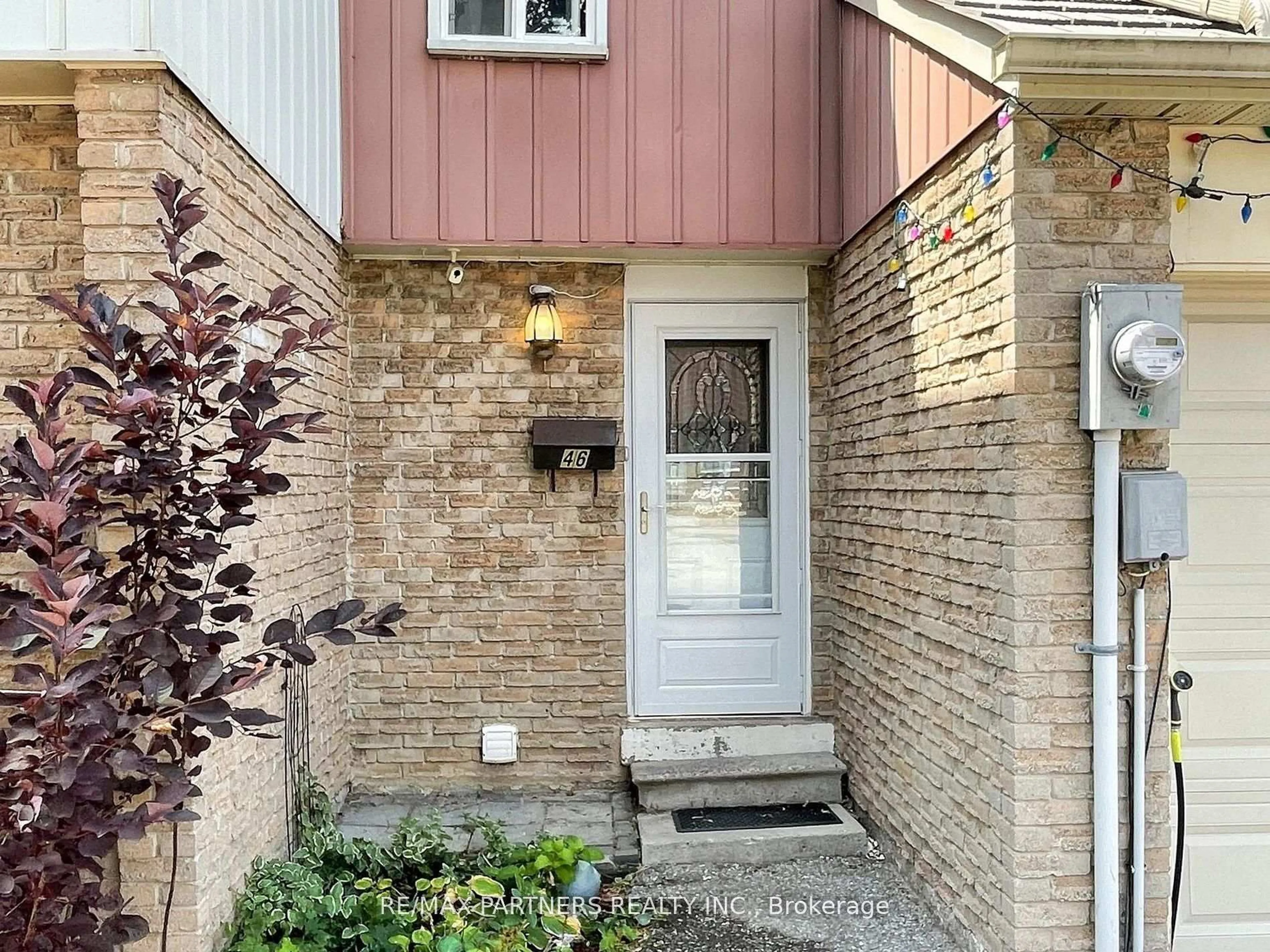 Indoor entryway for 46 Woody Vine Way, Toronto Ontario M2J 4H6