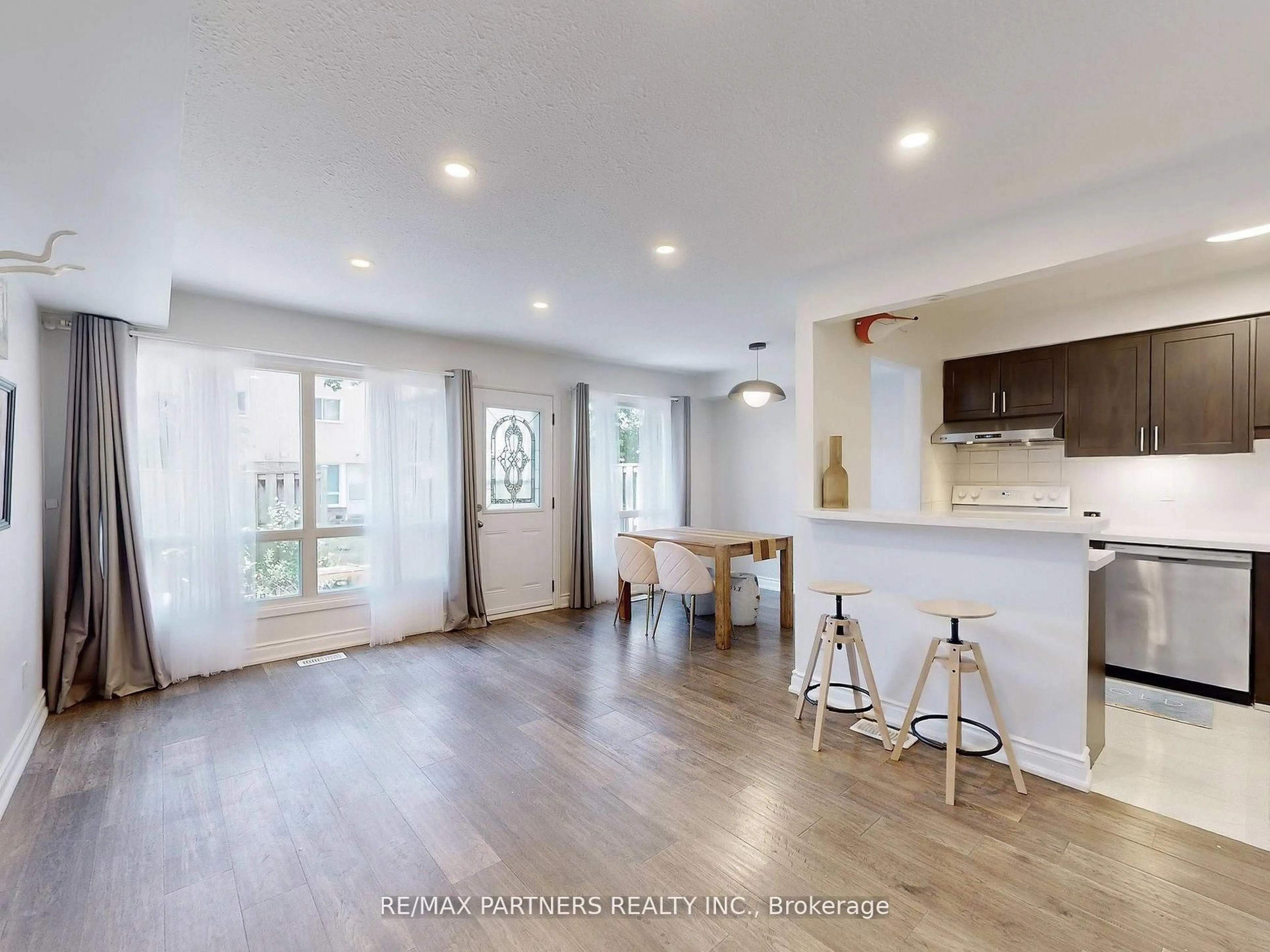 Open concept kitchen, unknown for 46 Woody Vine Way, Toronto Ontario M2J 4H6