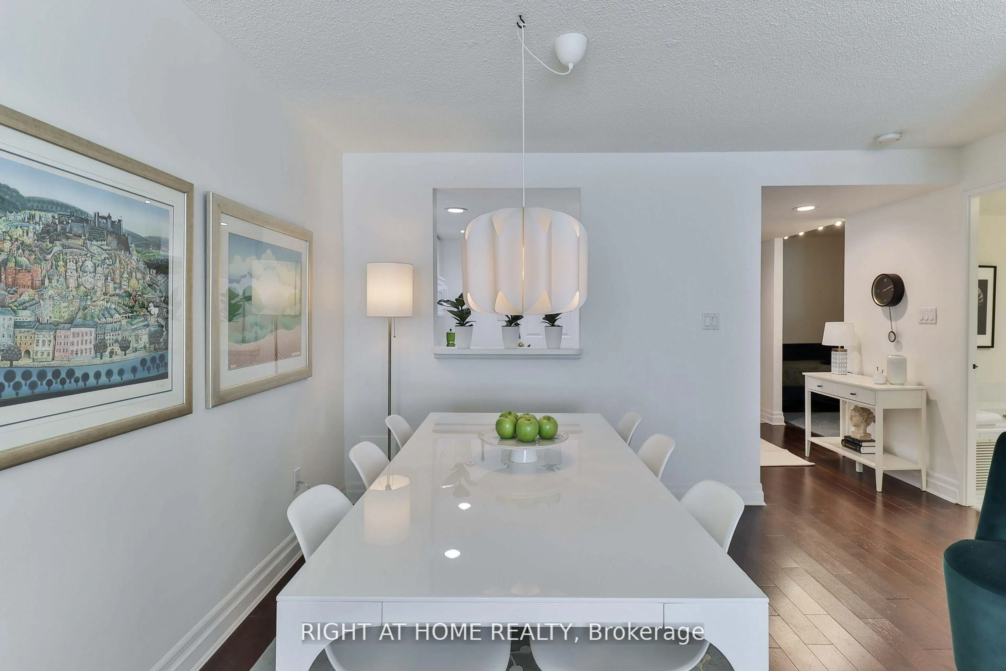 Dining room, unknown for 225 Davenport Rd #402, Toronto Ontario M5R 3R2