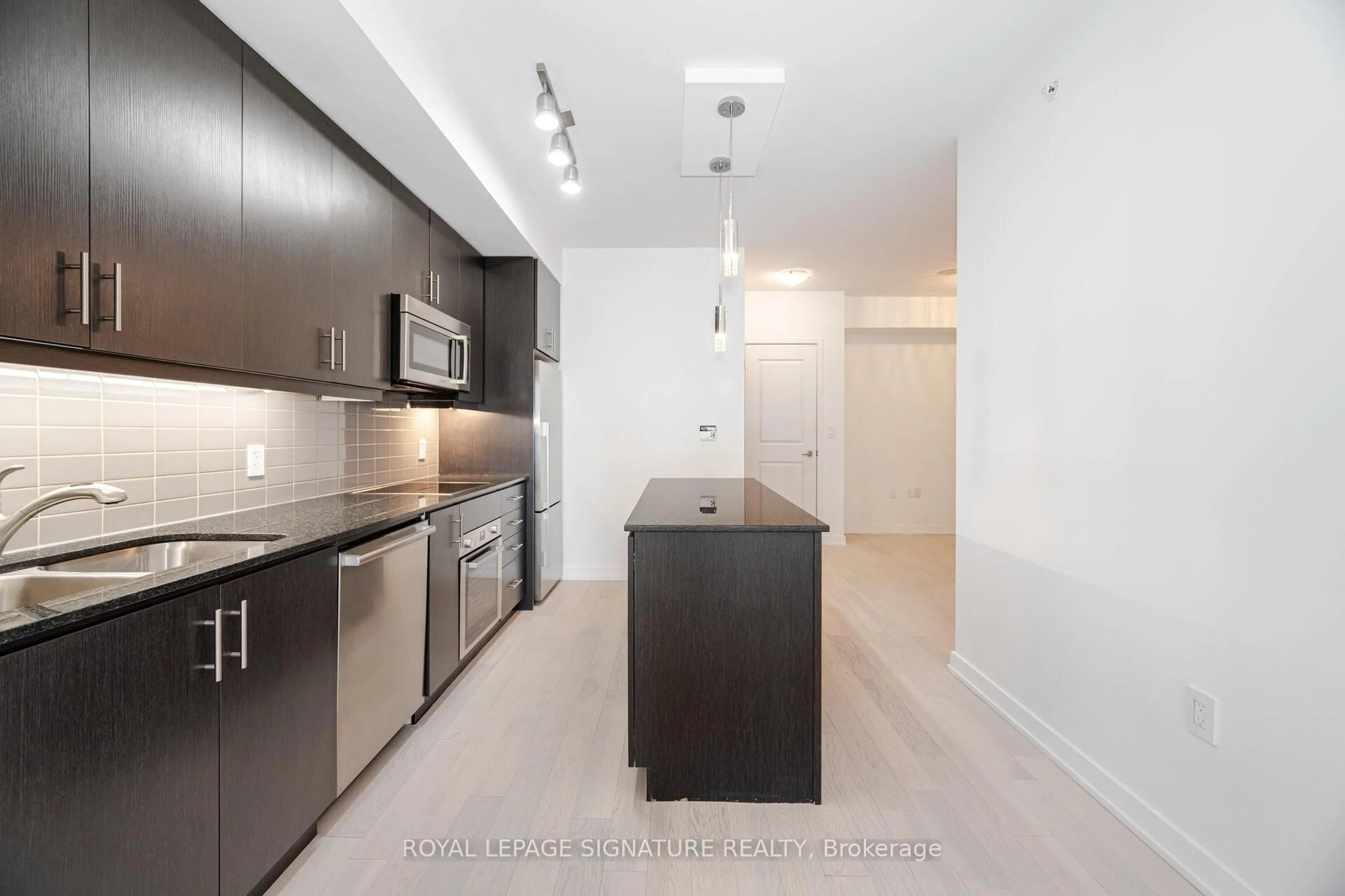 Standard kitchen, unknown for 1 The Esplanade Dr #1501, Toronto Ontario M5E 0A8