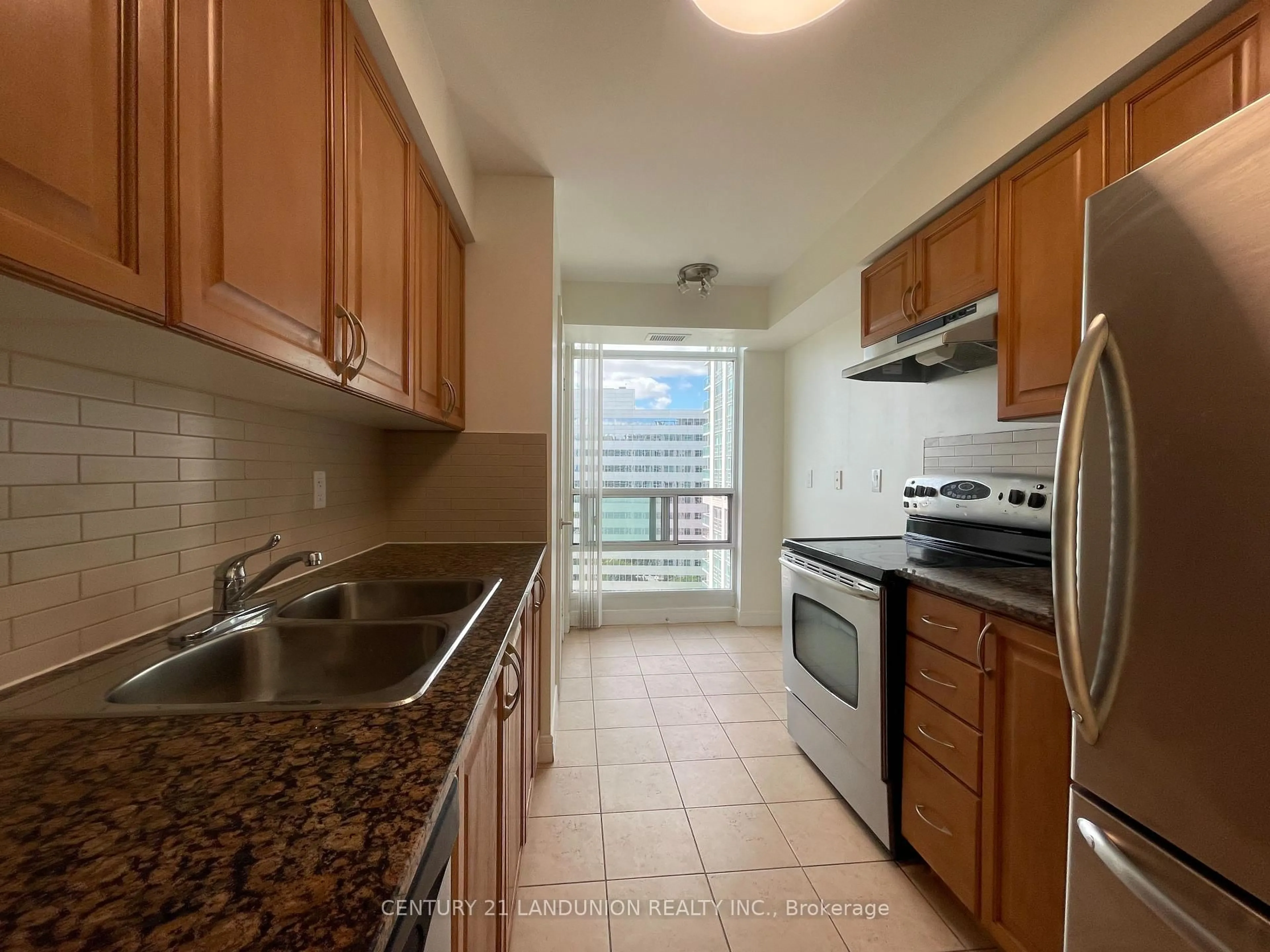 Standard kitchen, unknown for 35 Bales Ave #2115, Toronto Ontario M2N 4S9