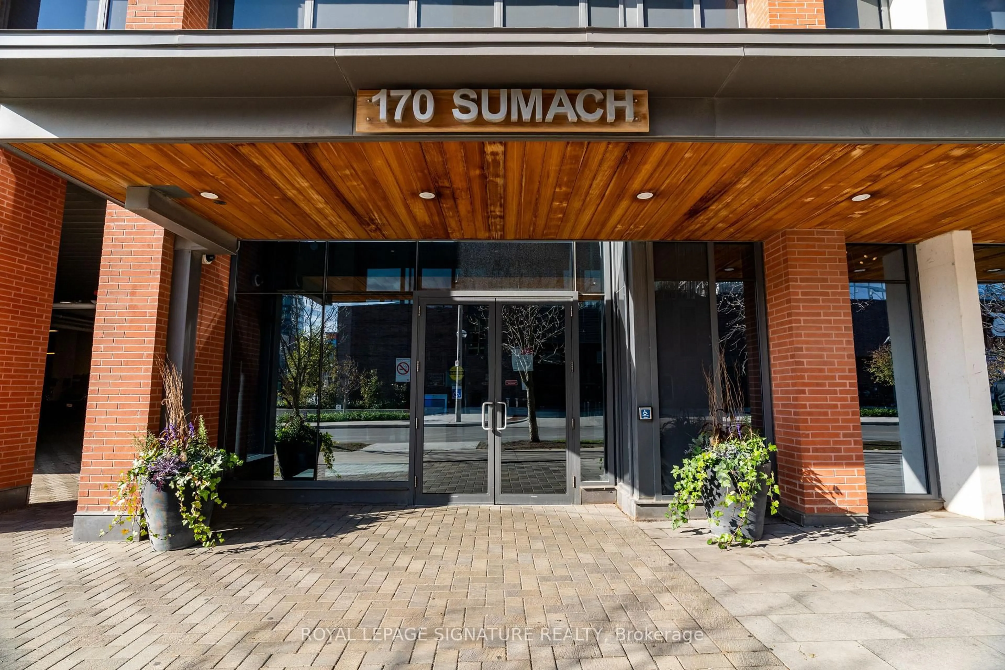 Unknown for 170 Sumach St #1708, Toronto Ontario M5A 3H6