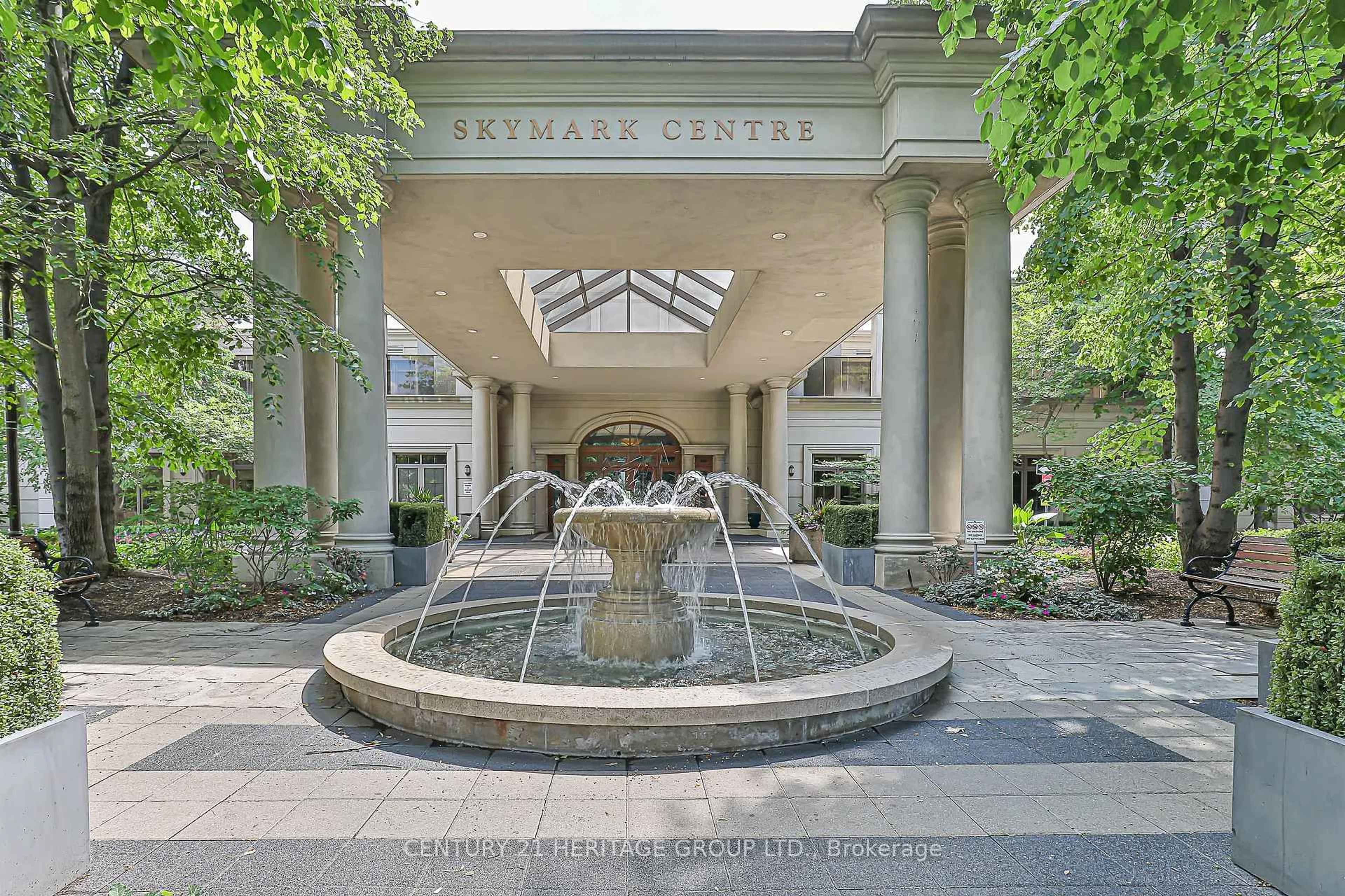 Indoor foyer for 78 Harrison Garden Blvd #1704, Toronto Ontario M2N 7E2