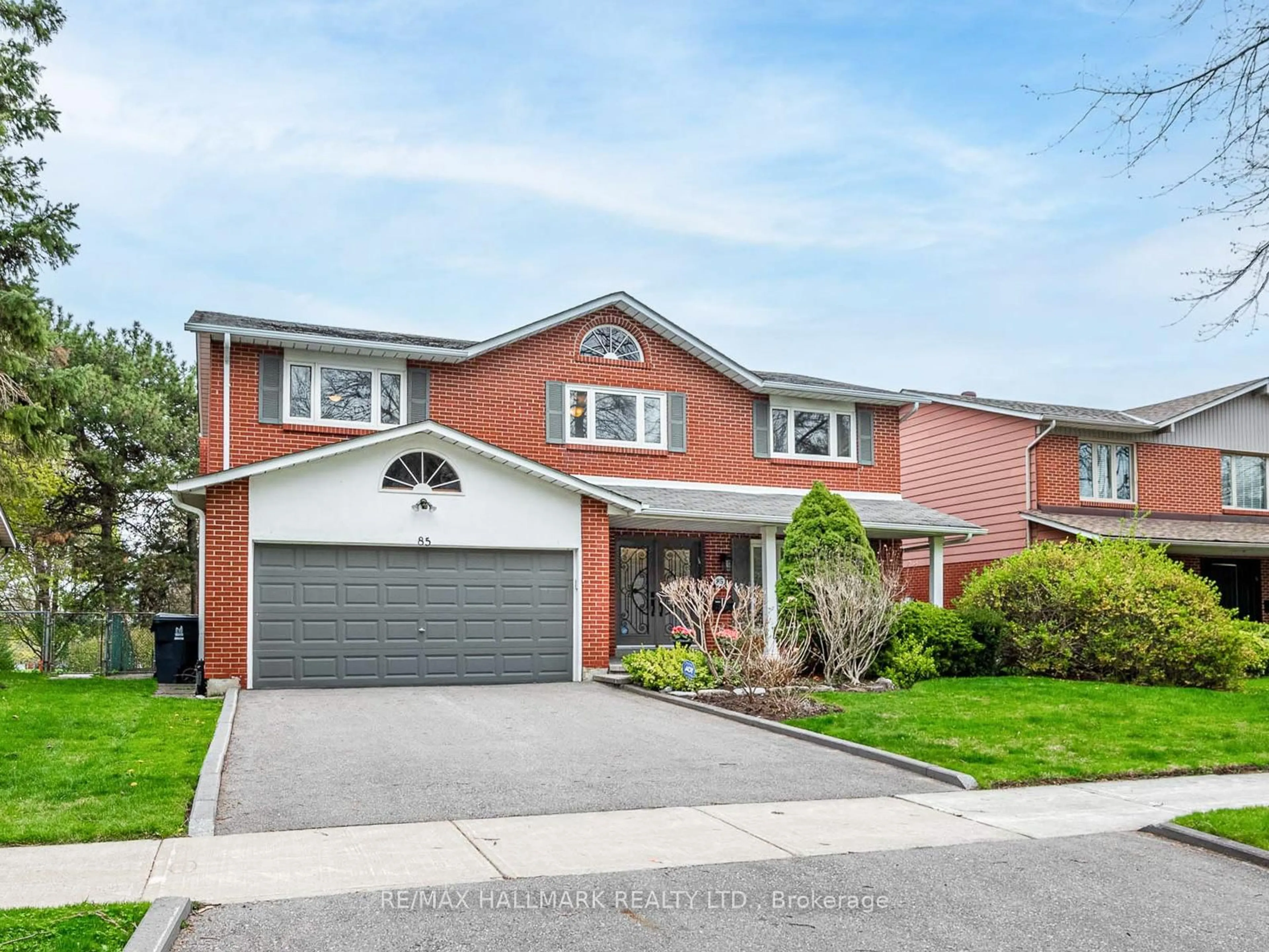Home with brick exterior material, street for 85 Ames Circ, Toronto Ontario M3B 3C2