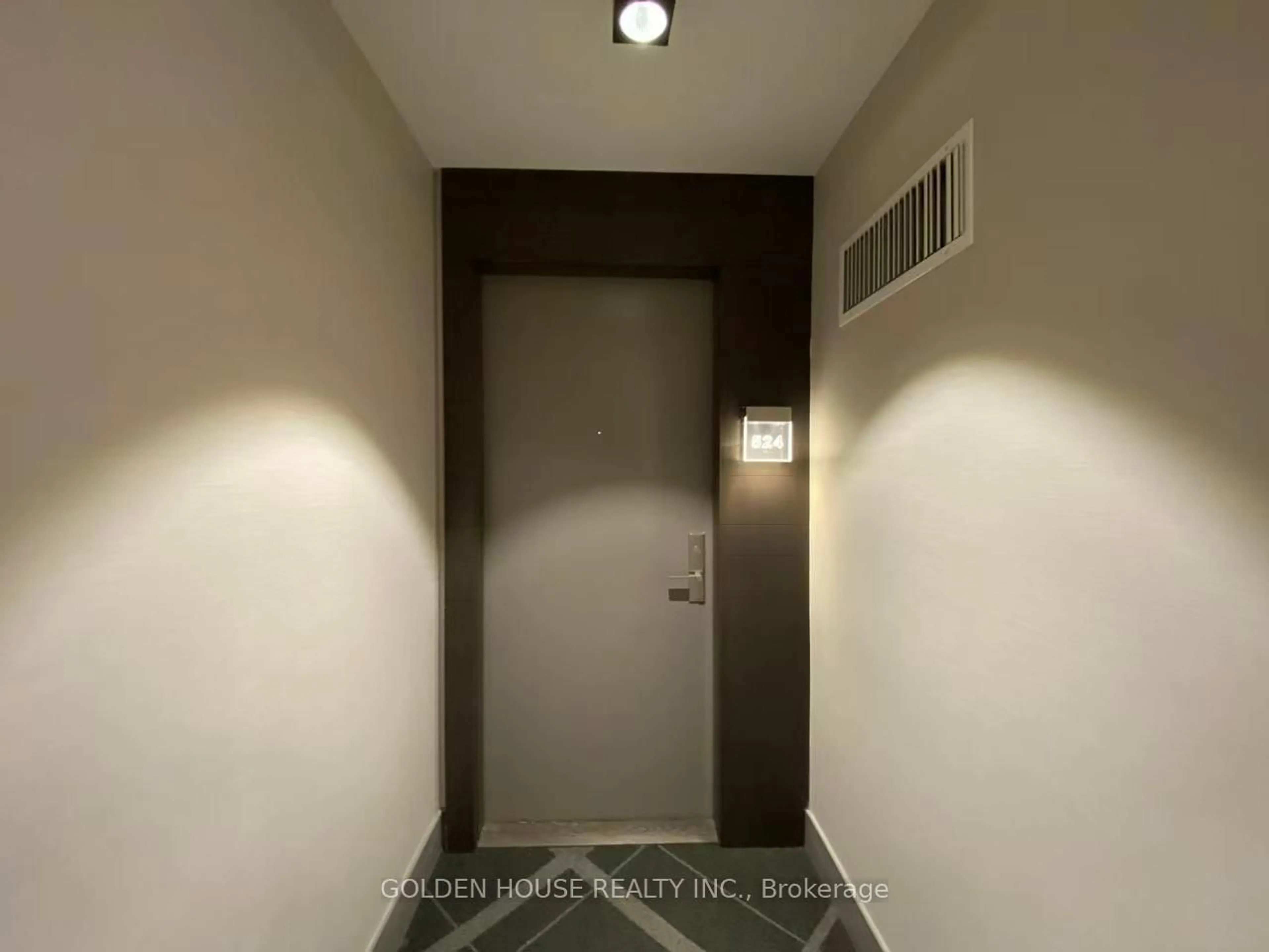 Indoor entryway for 55 Merchants' Wharf #524, Toronto Ontario M5A 0P2