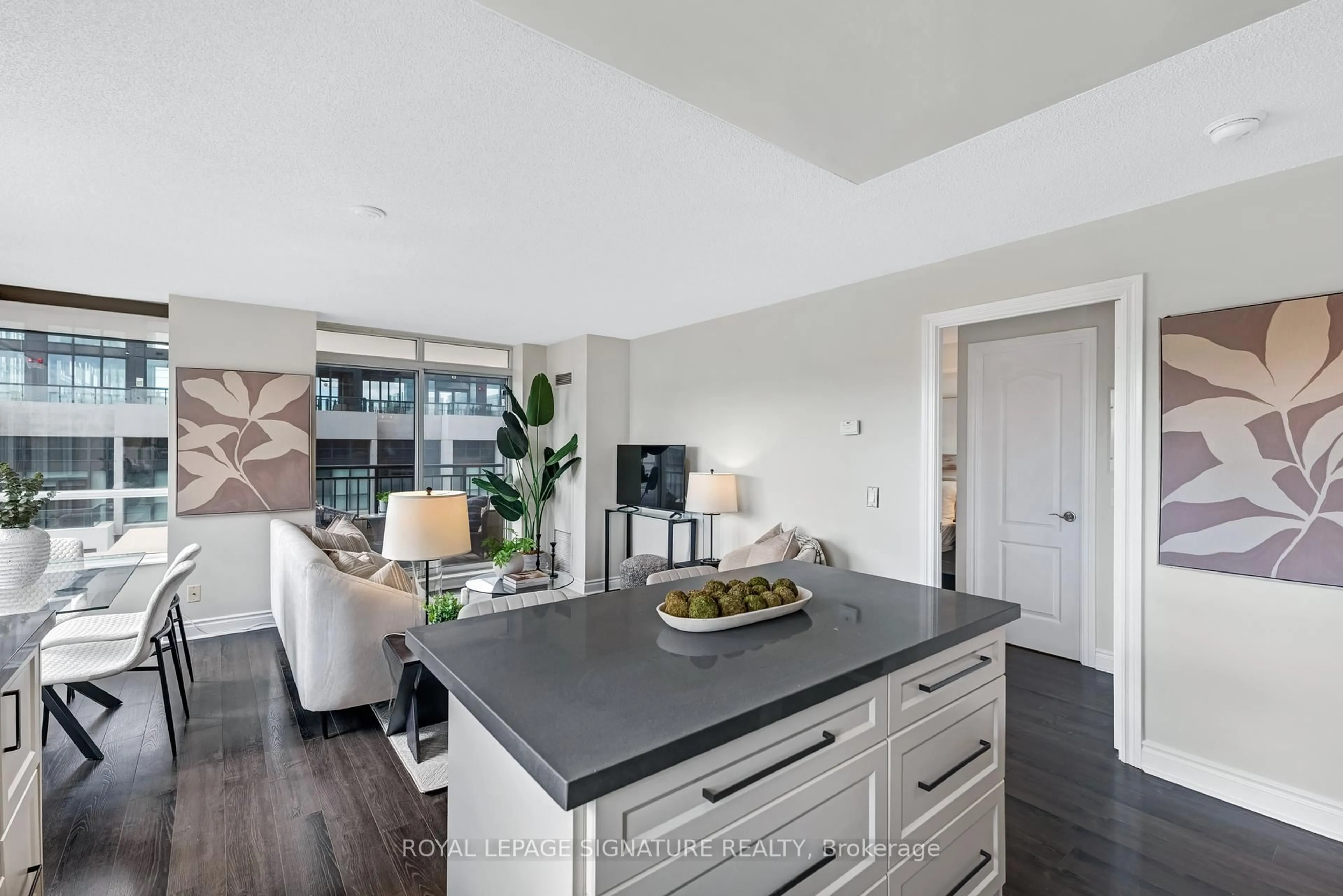 Open concept kitchen, unknown for 1103 Leslie St #403, Toronto Ontario M3C 4G8