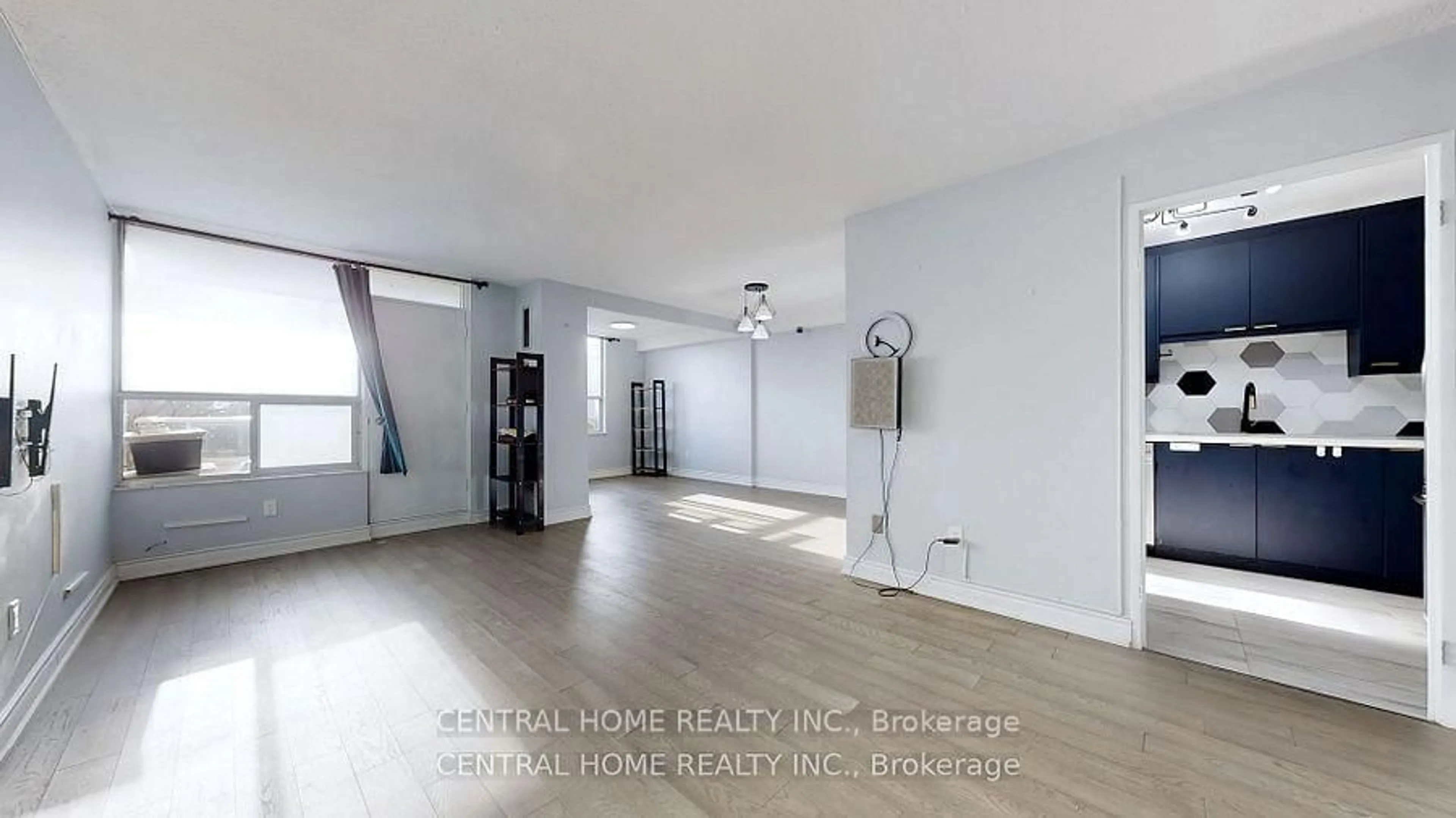 A pic of a room for 5 Shady Golfway #715, Toronto Ontario M3C 3A4