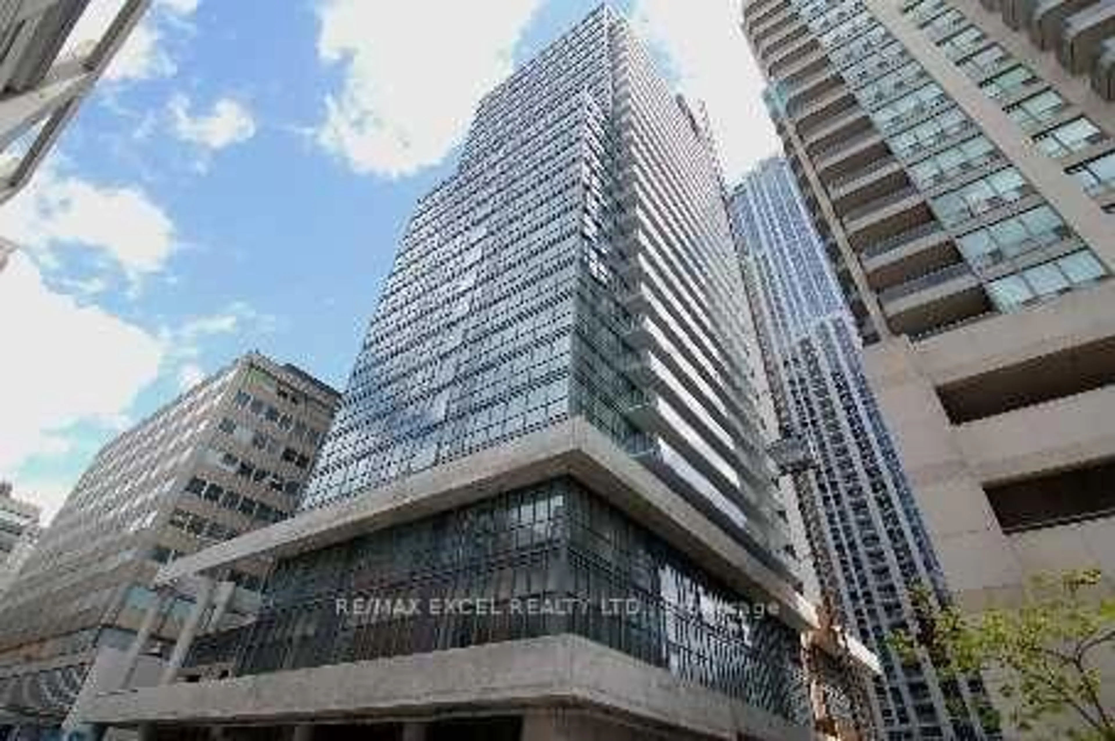 Unknown for 770 Bay St #Ph306, Toronto Ontario M5G 0A6