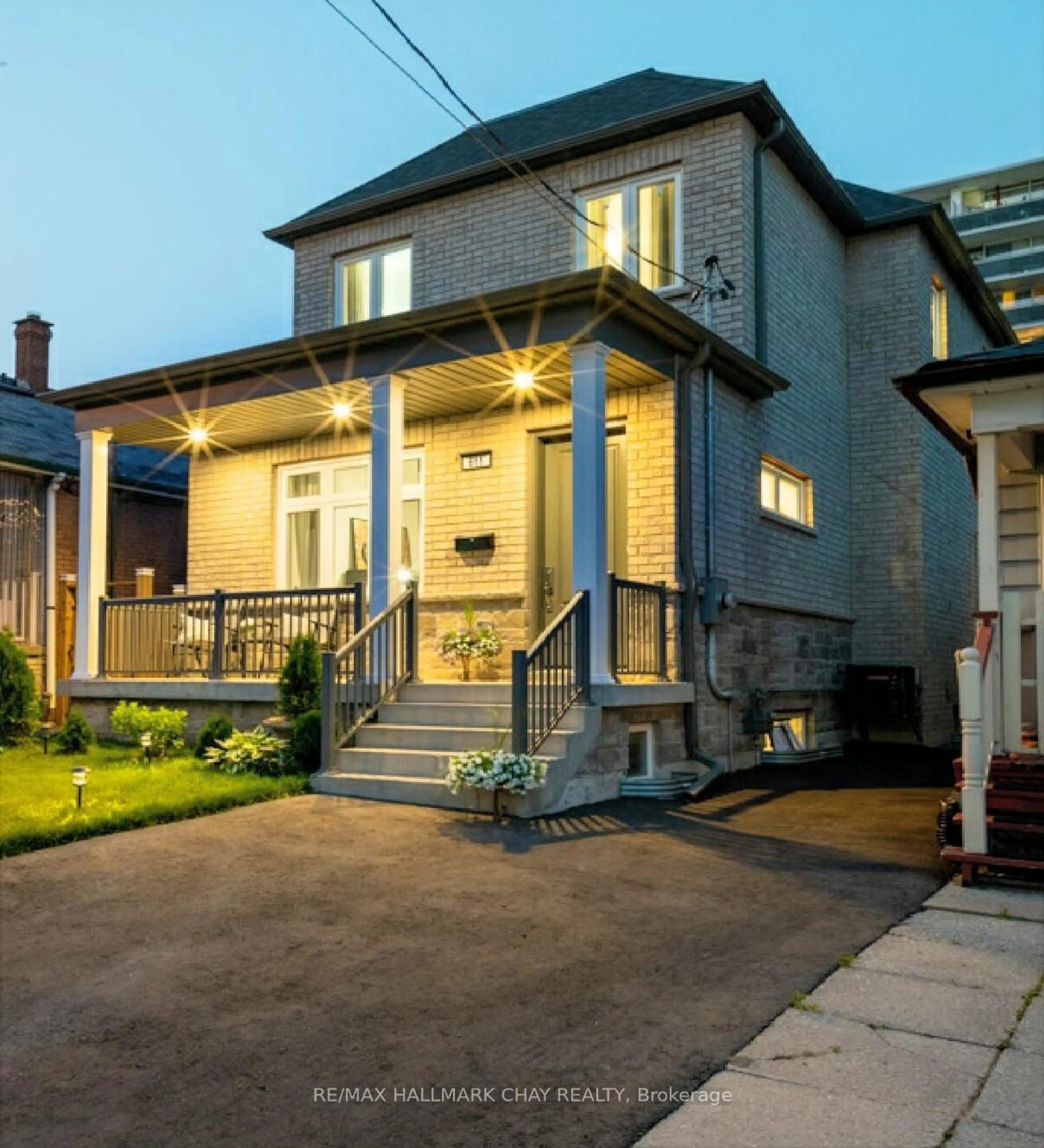 Unknown for 611 Northcliffe Blvd, Toronto Ontario M6E 3L8