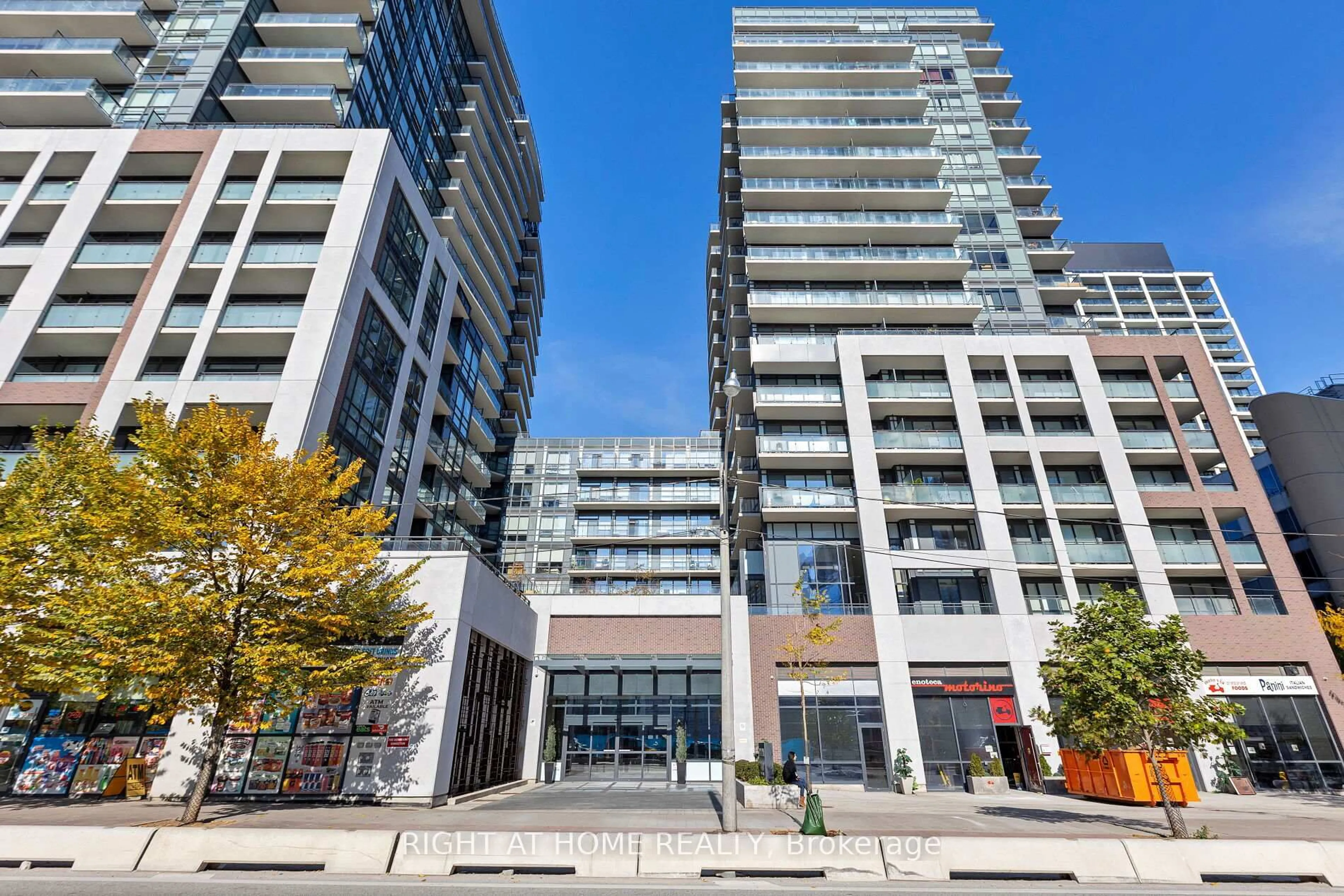 Unknown for 460 Adelaide St #PH 216, Toronto Ontario M5A 1N6