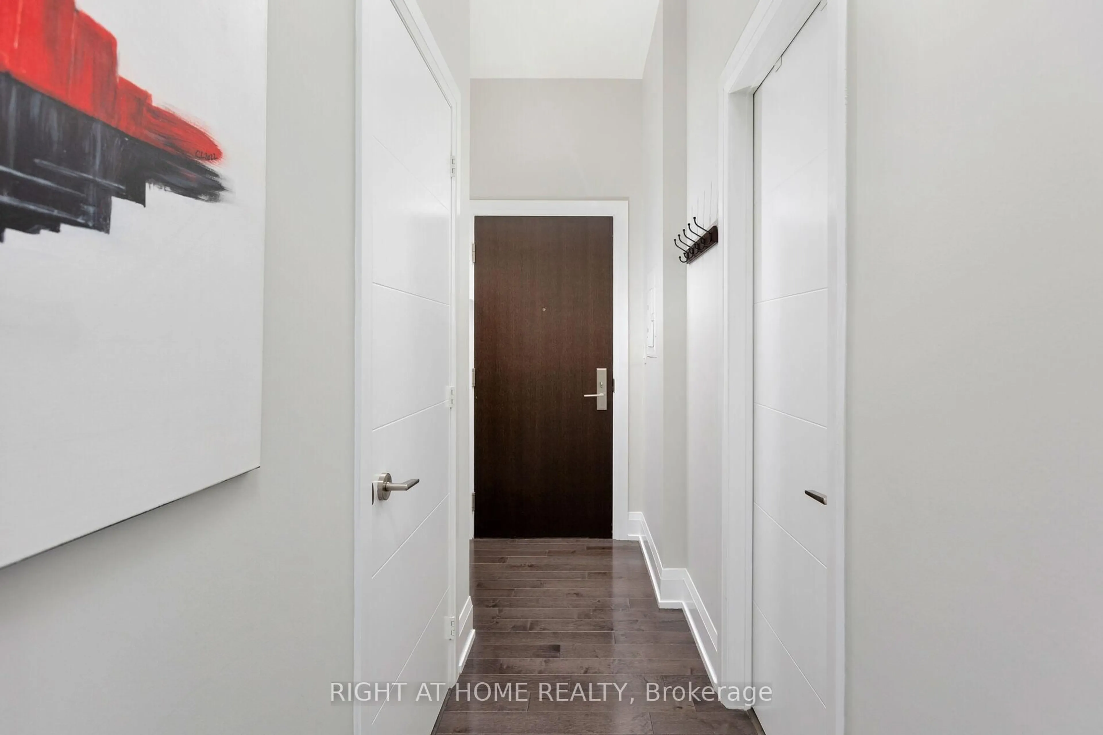 Indoor entryway for 460 Adelaide St #PH 216, Toronto Ontario M5A 1N6